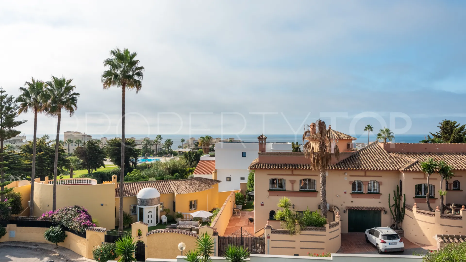 Comprar villa con 7 dormitorios en Mijas Costa
