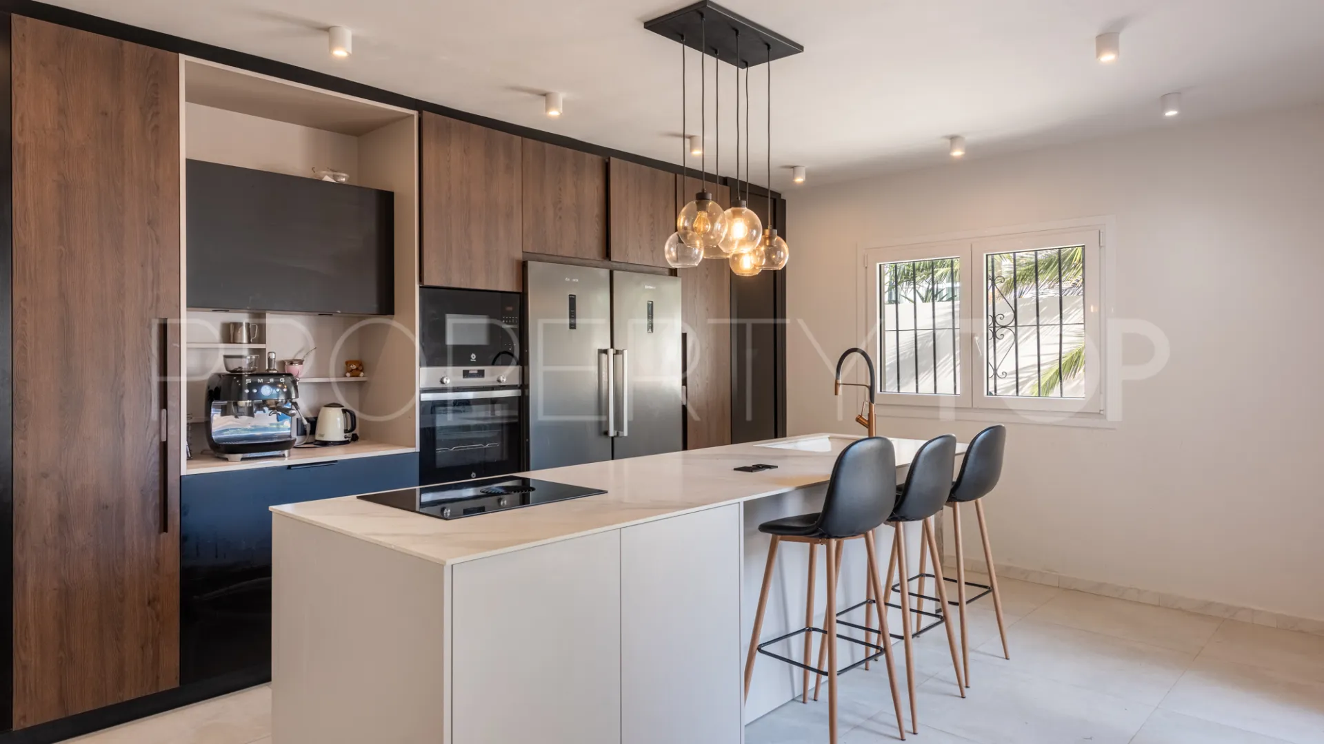 Comprar villa con 7 dormitorios en Mijas Costa