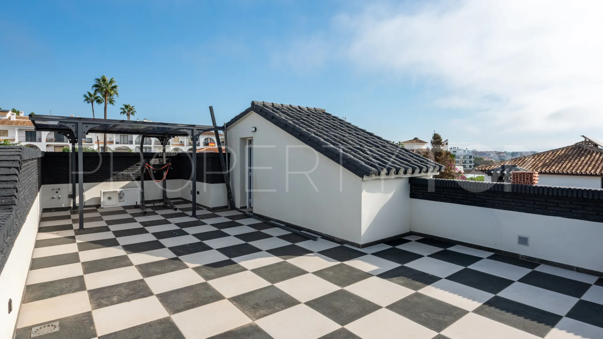 Comprar villa con 7 dormitorios en Mijas Costa
