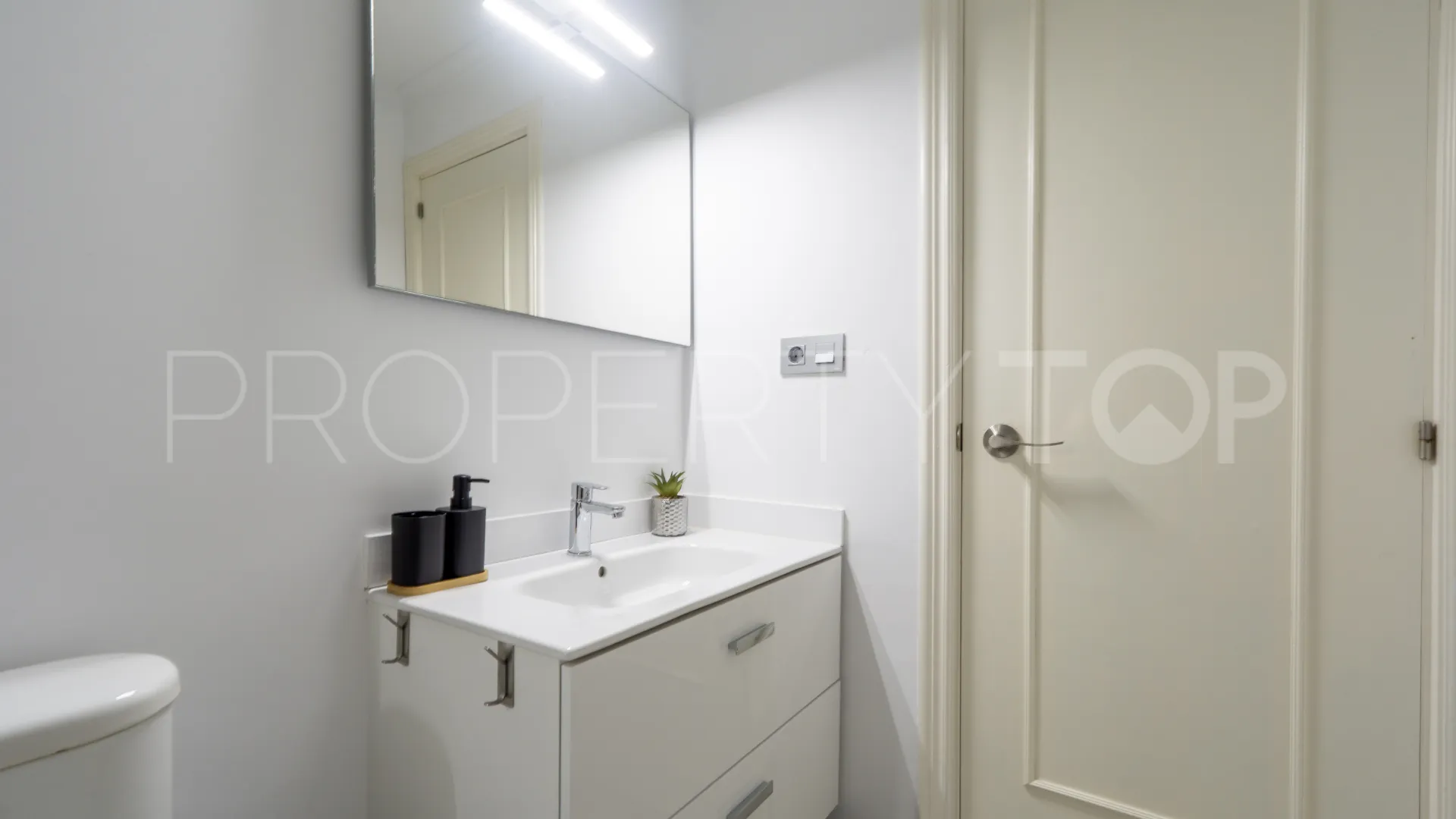 Apartment for sale in Torrevieja