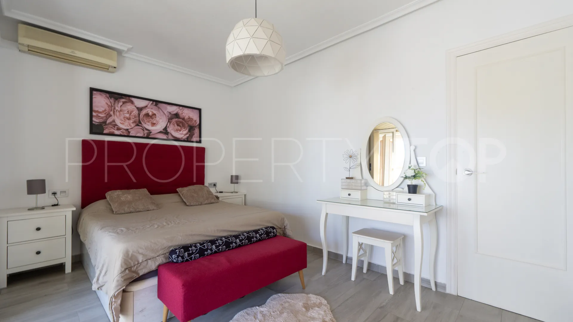 Apartment for sale in Torrevieja