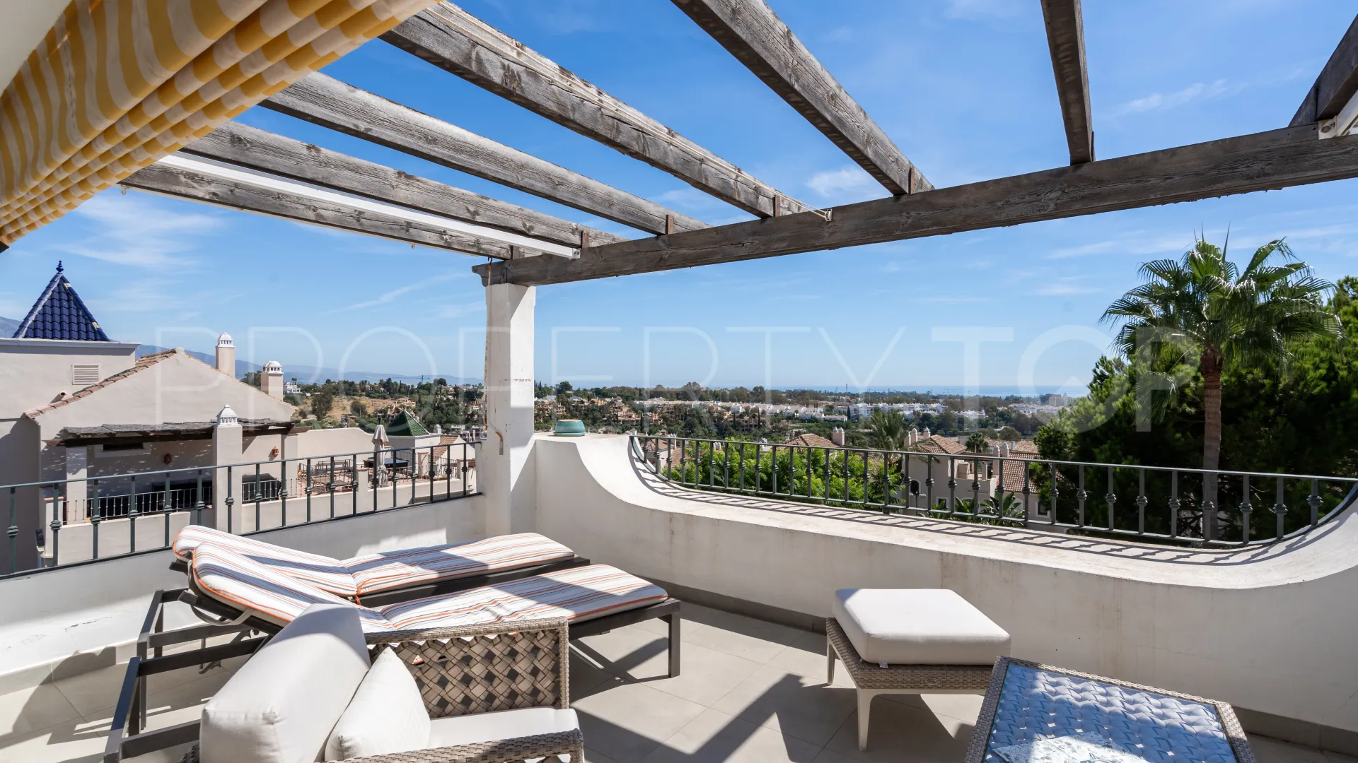 Ático a la venta en El Paraiso de 3 dormitorios