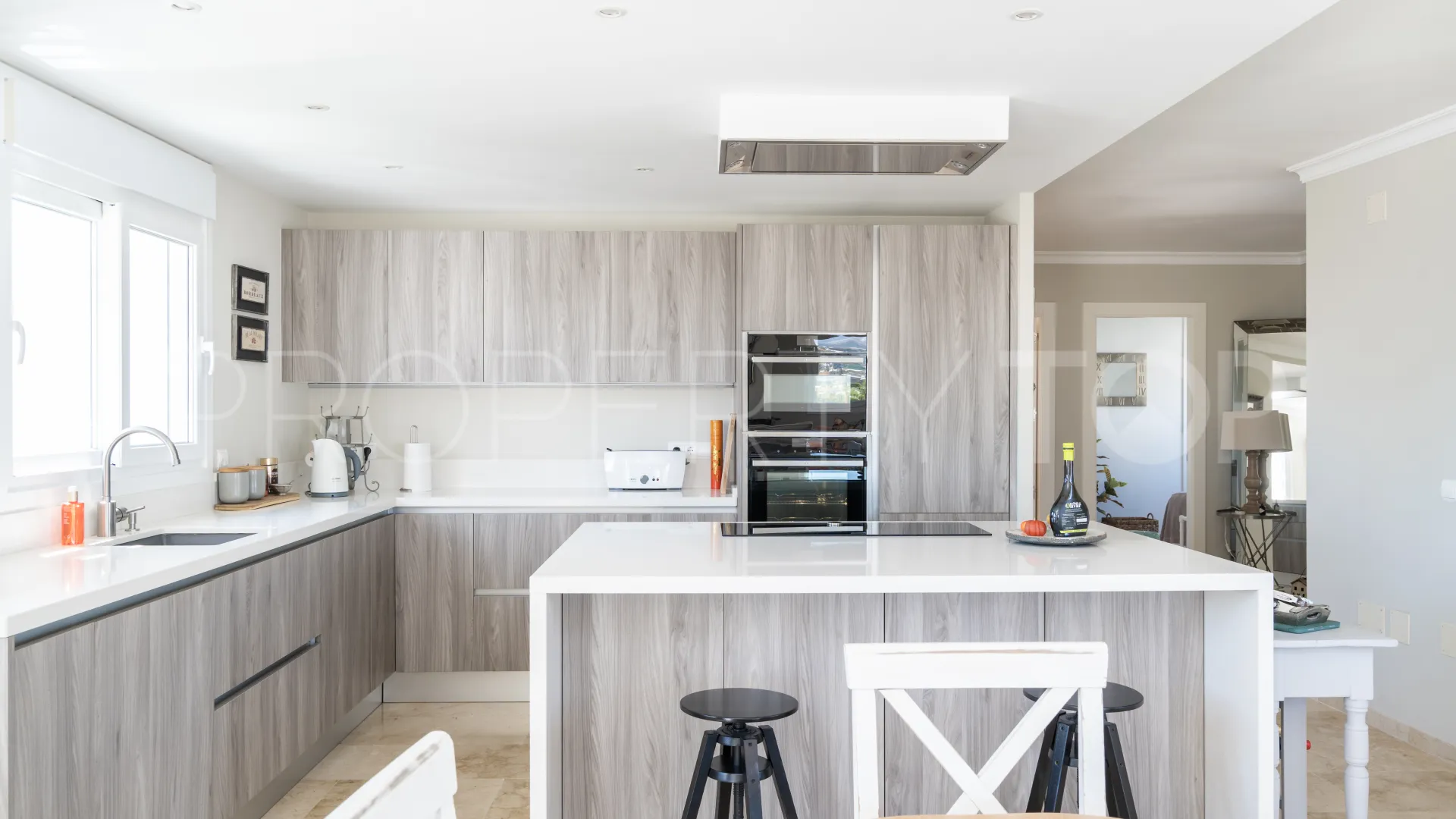 Ático a la venta en El Paraiso de 3 dormitorios