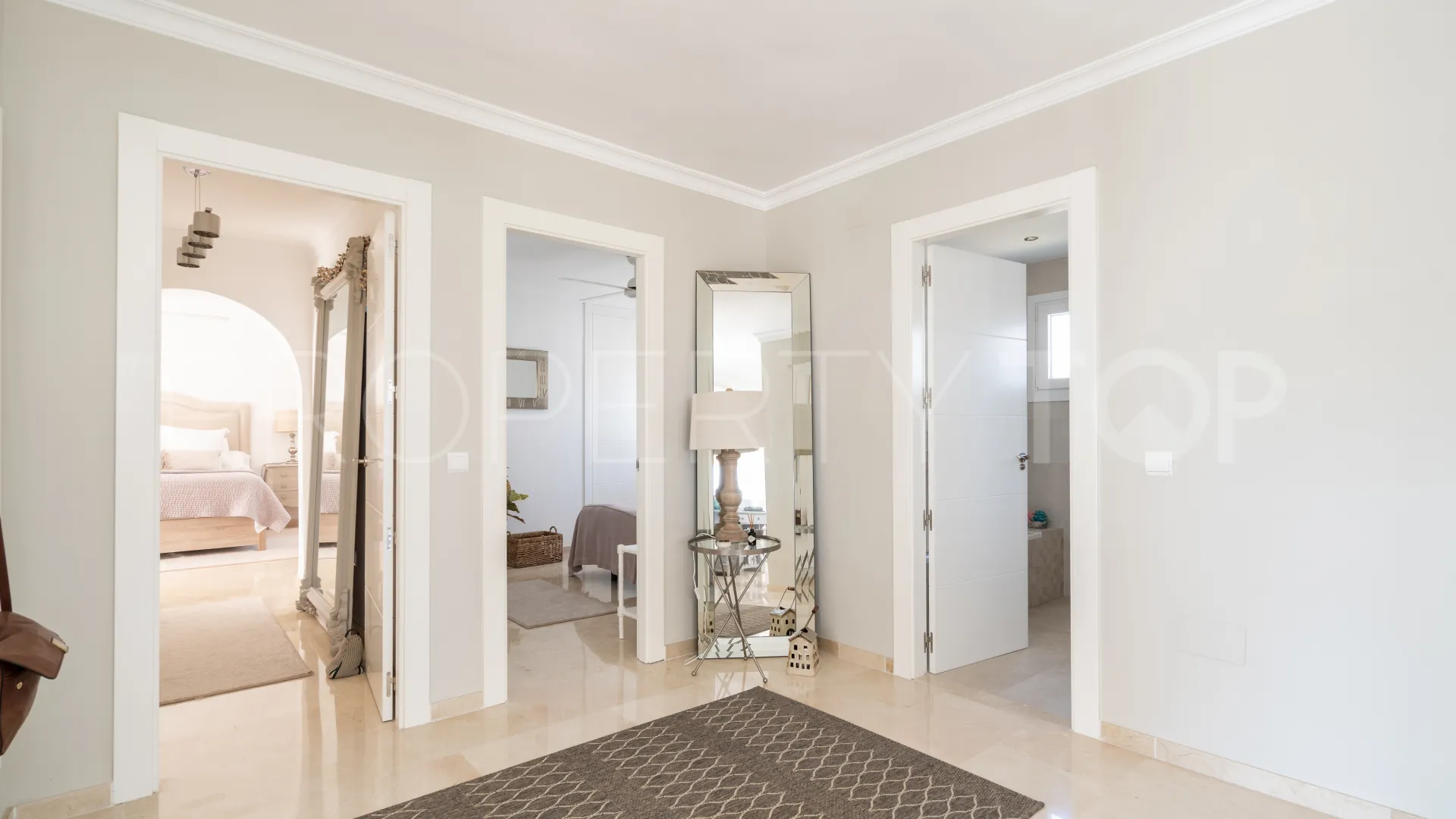 Ático a la venta en El Paraiso de 3 dormitorios