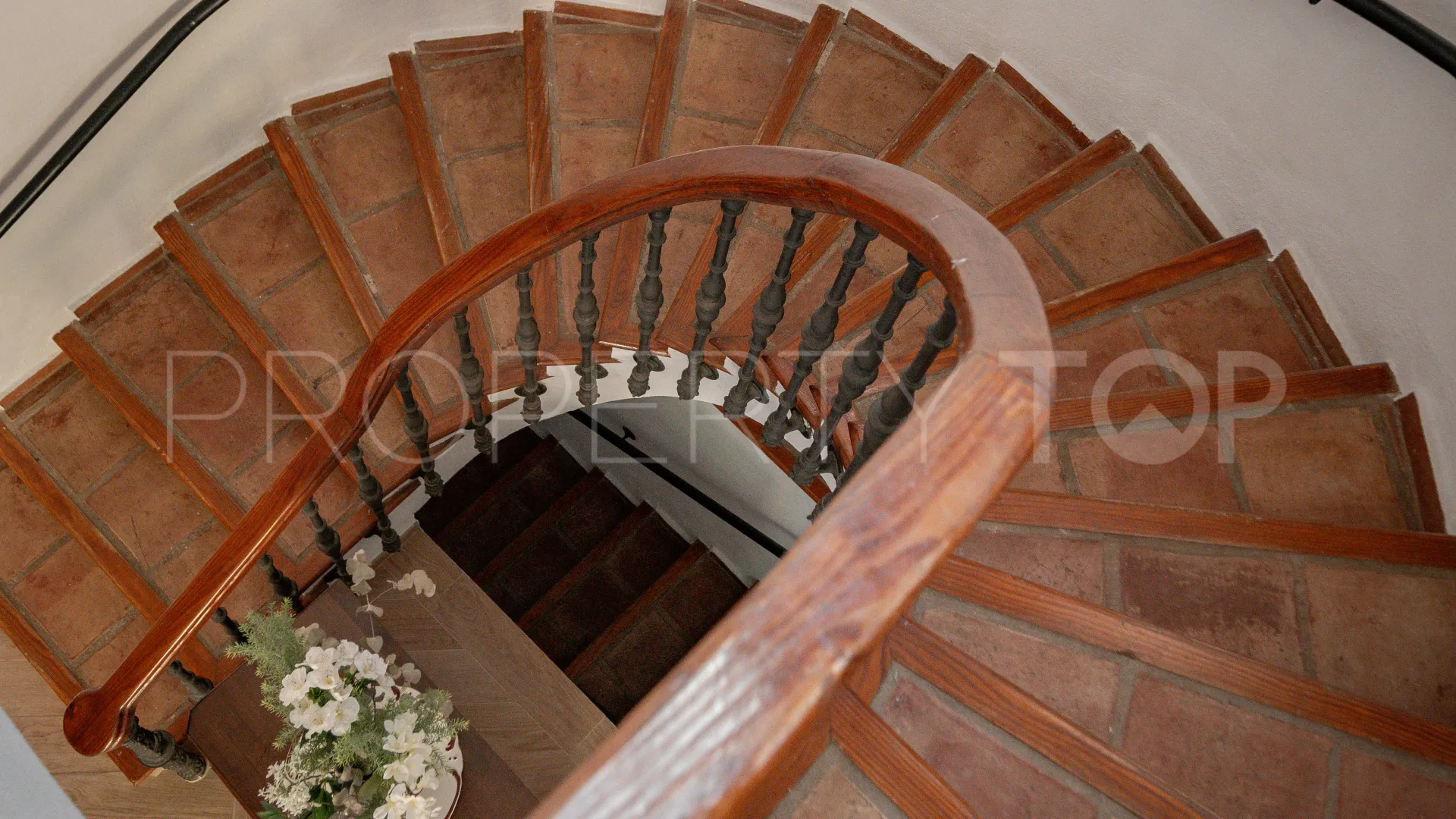 For sale villa in El Madroñal with 4 bedrooms