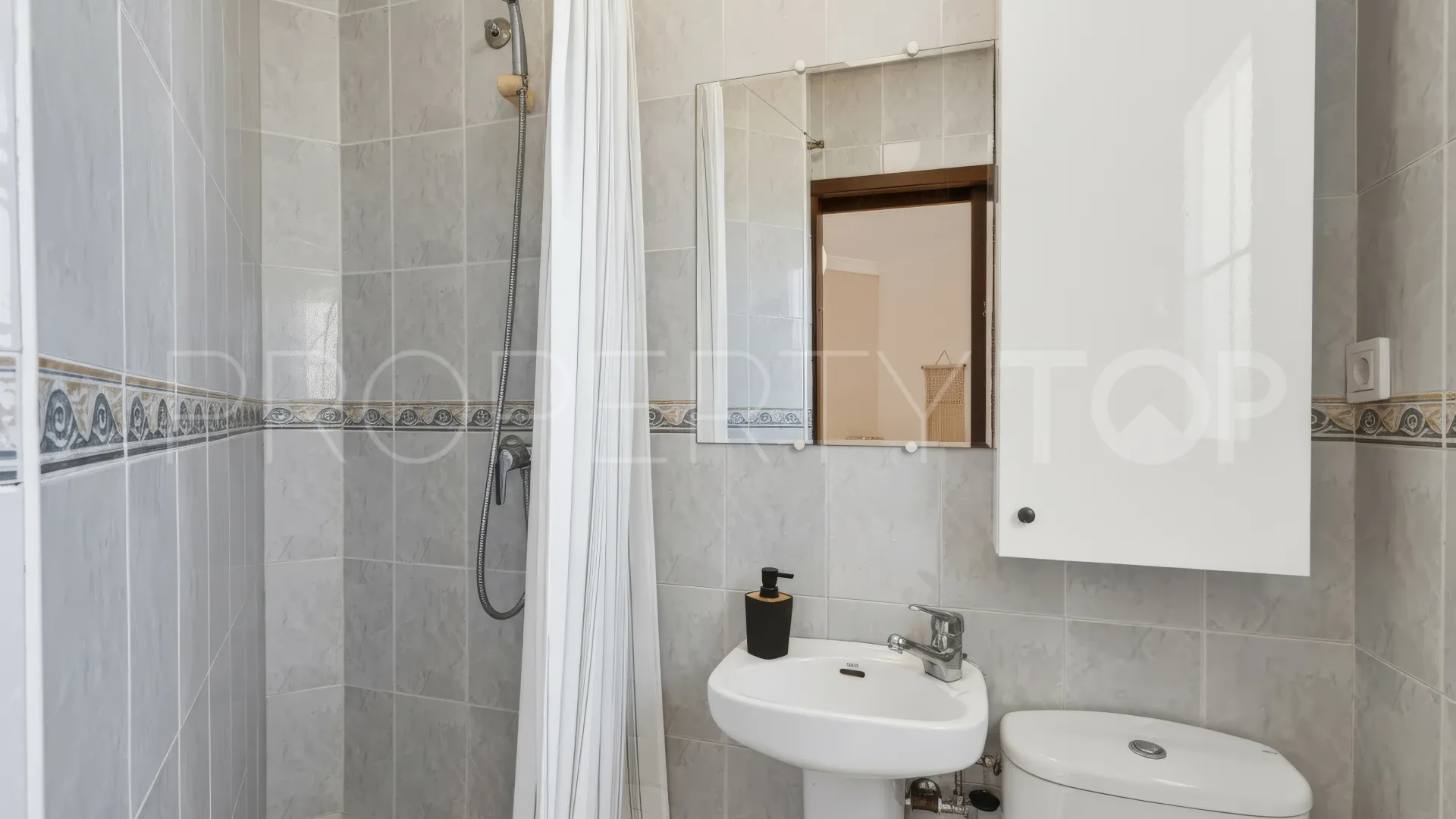 For sale ground floor duplex in Las Lolas