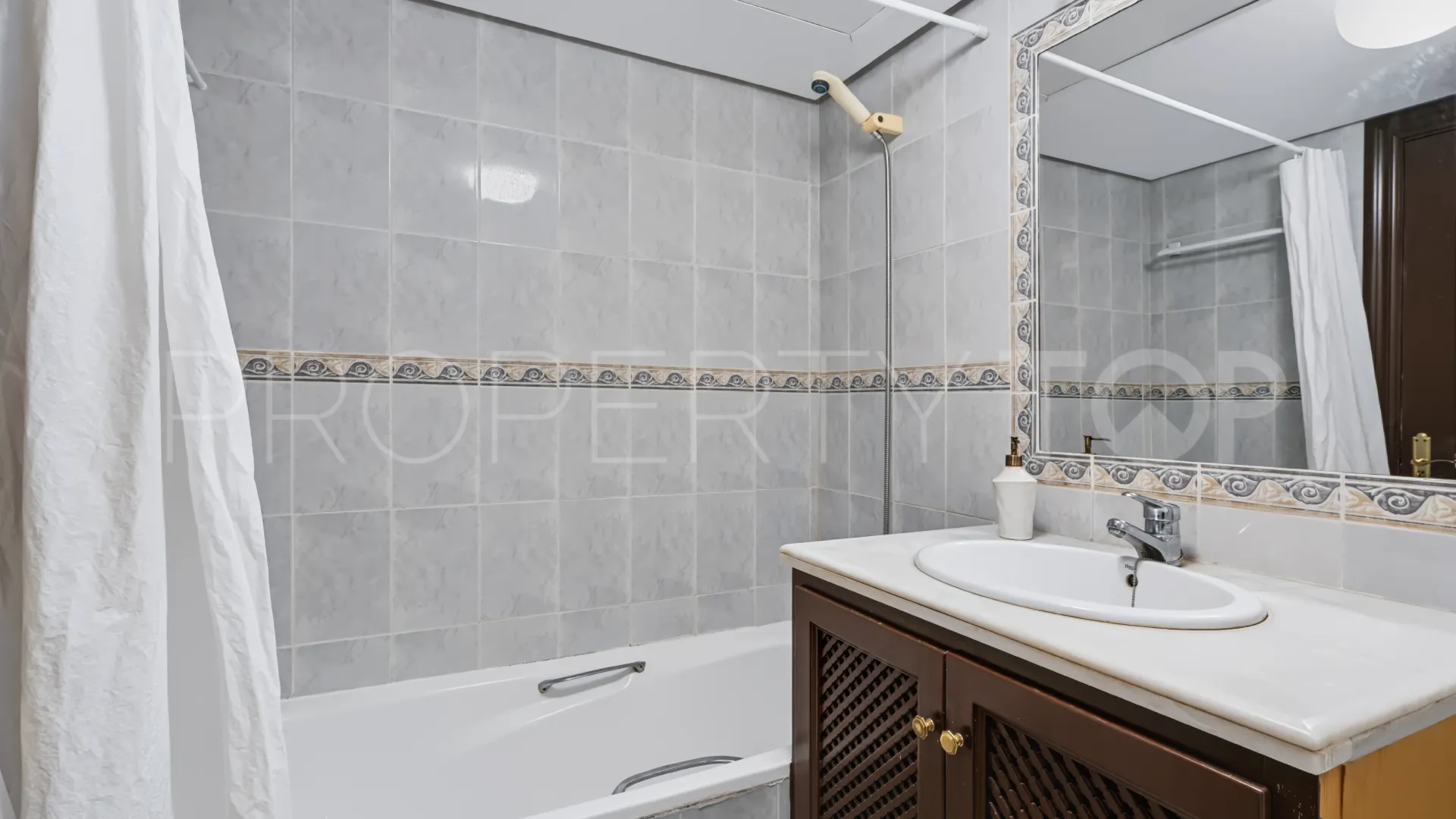 For sale ground floor duplex in Las Lolas