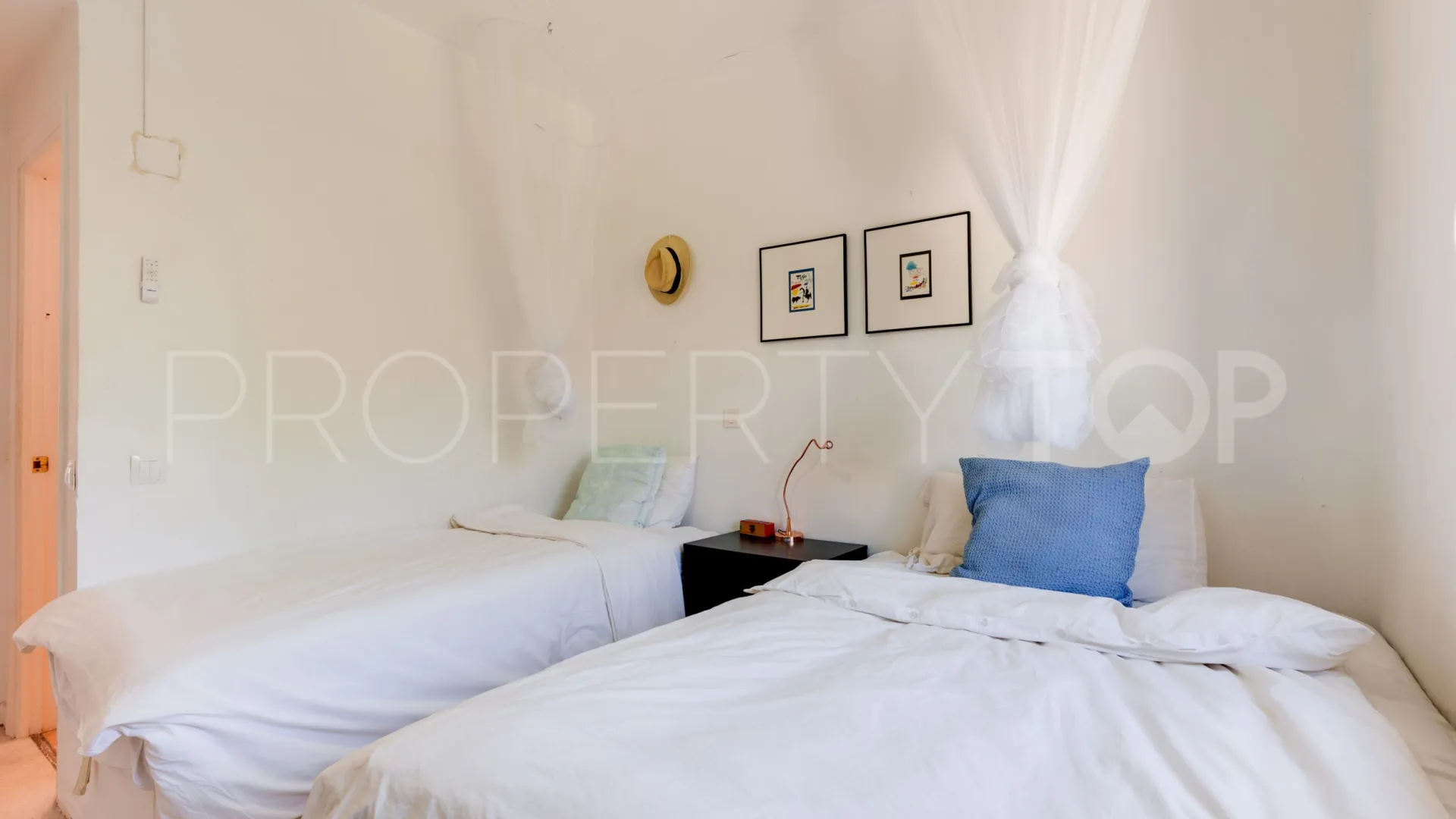 2 bedrooms penthouse in Azahara II for sale