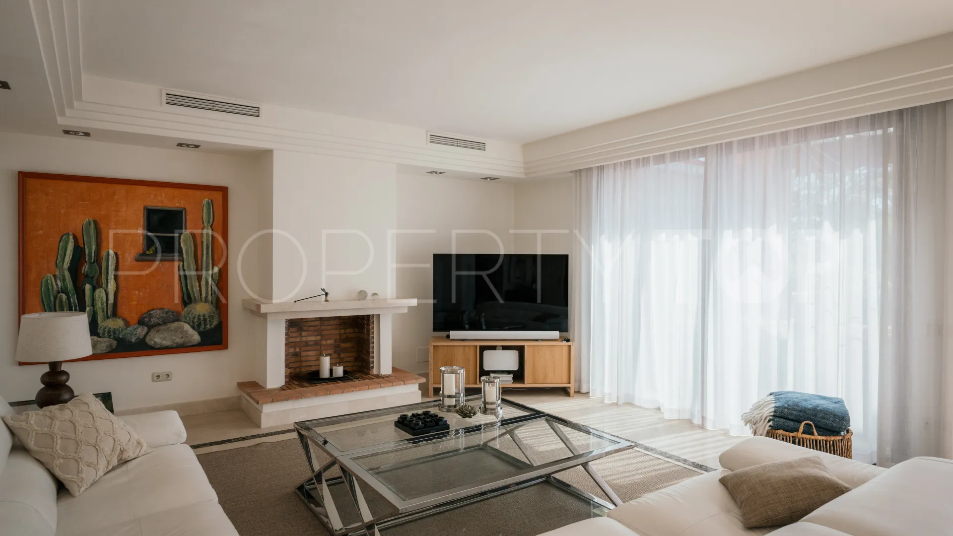 4 bedrooms Nueva Andalucia duplex penthouse for sale