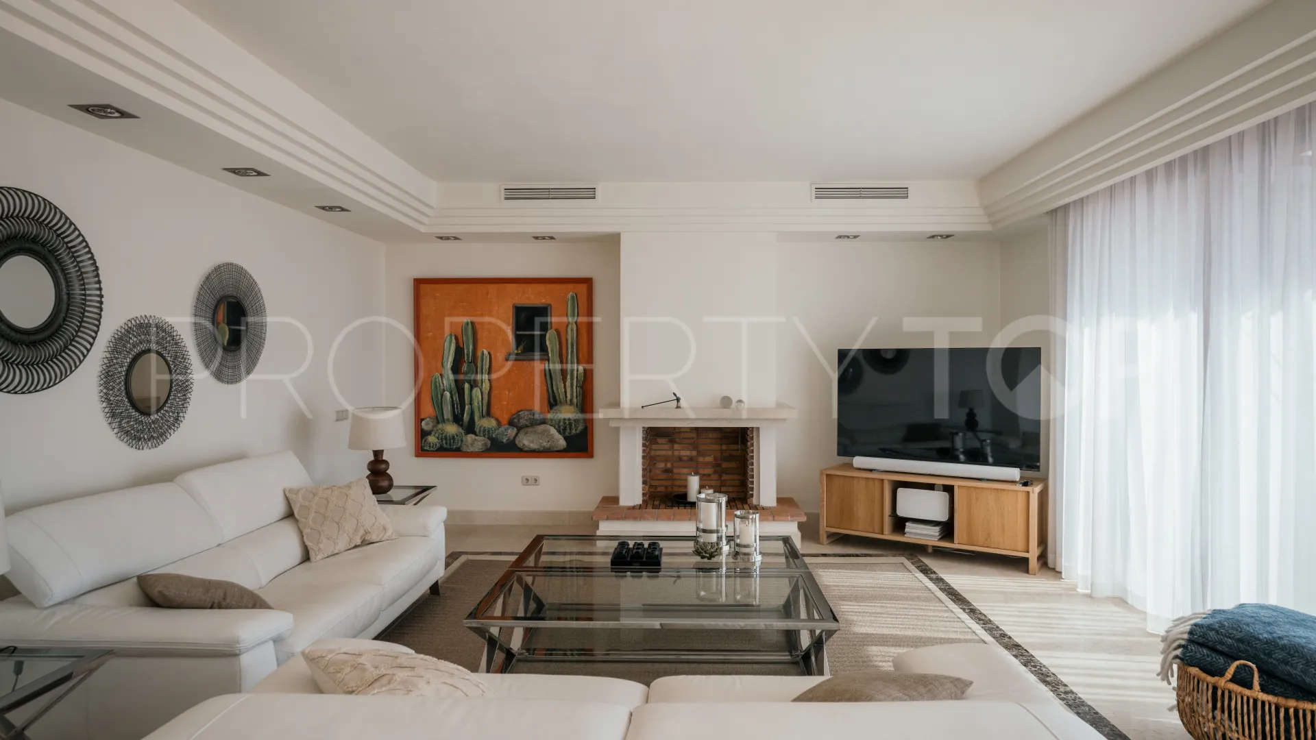 4 bedrooms Nueva Andalucia duplex penthouse for sale
