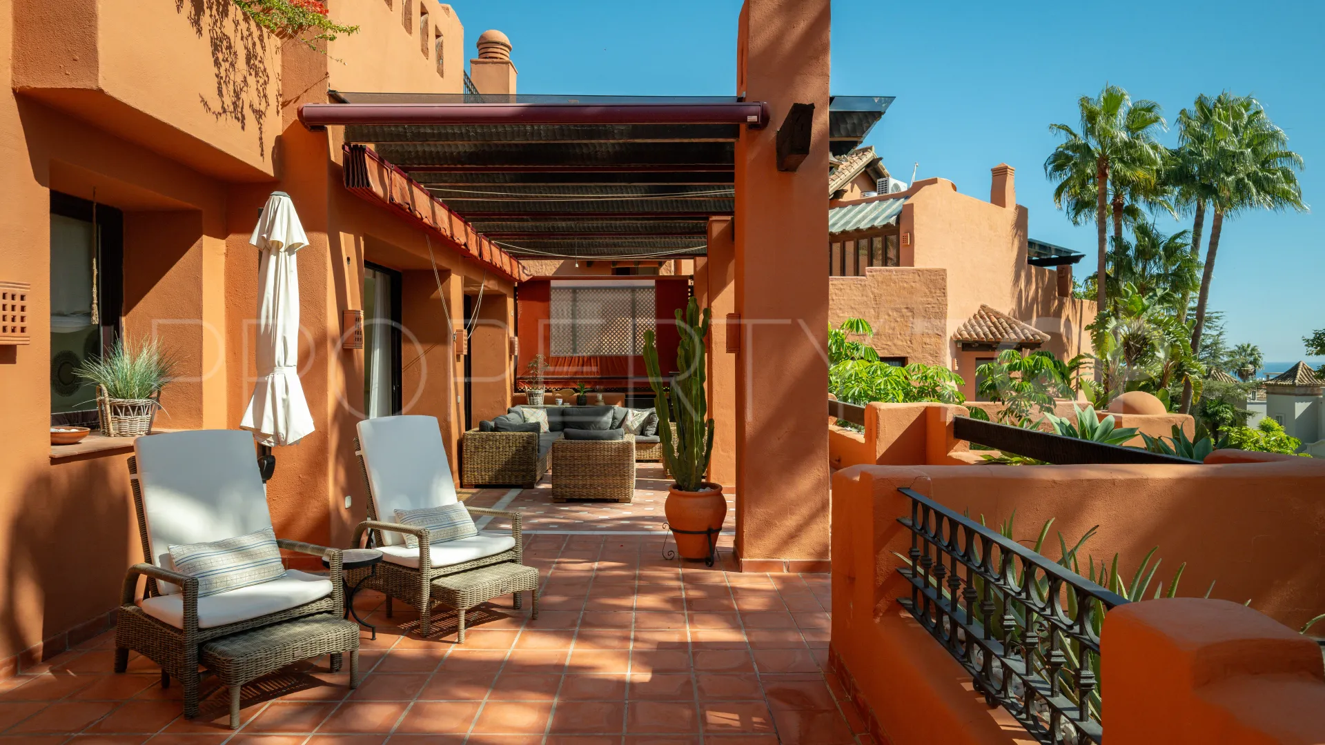 4 bedrooms Nueva Andalucia duplex penthouse for sale