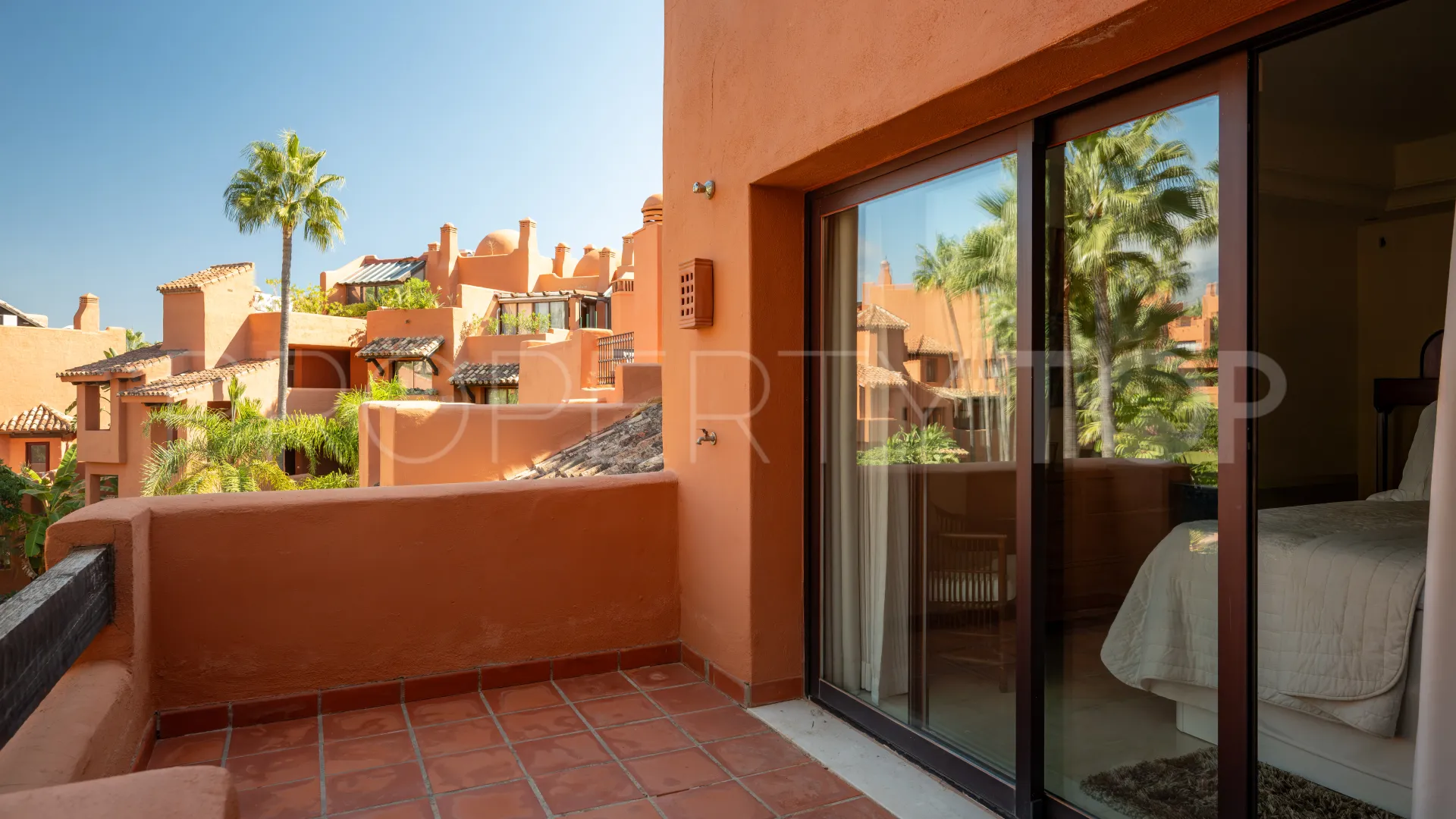 4 bedrooms Nueva Andalucia duplex penthouse for sale