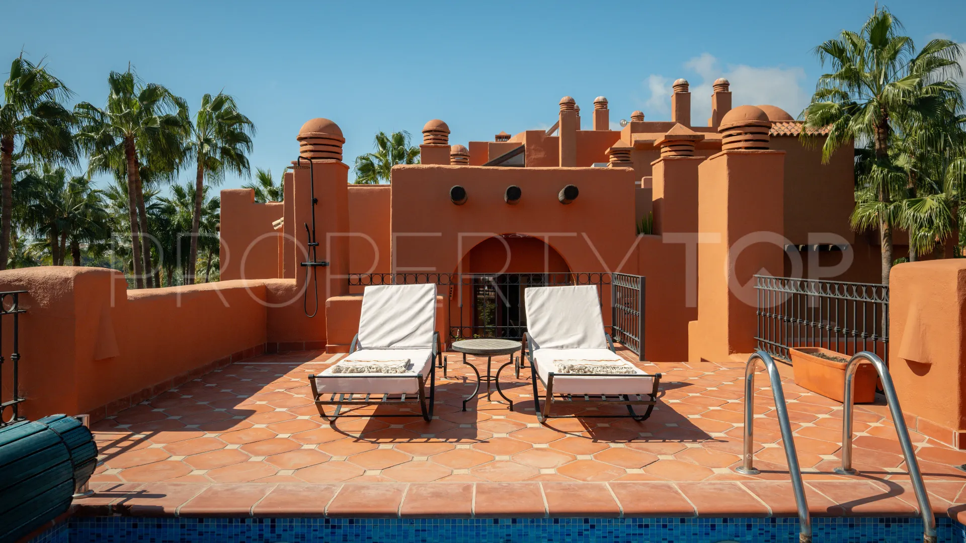 4 bedrooms Nueva Andalucia duplex penthouse for sale