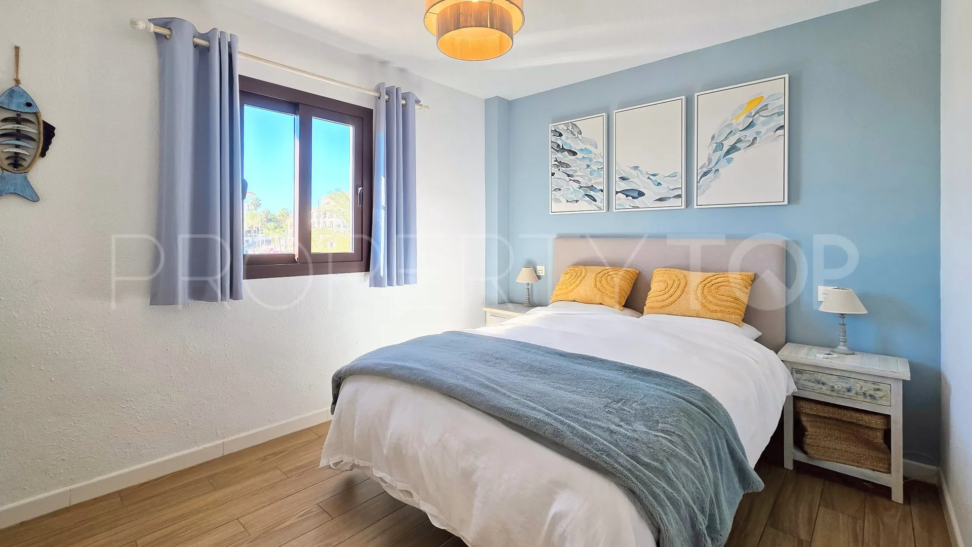 Apartamento en venta en Puerto La Duquesa