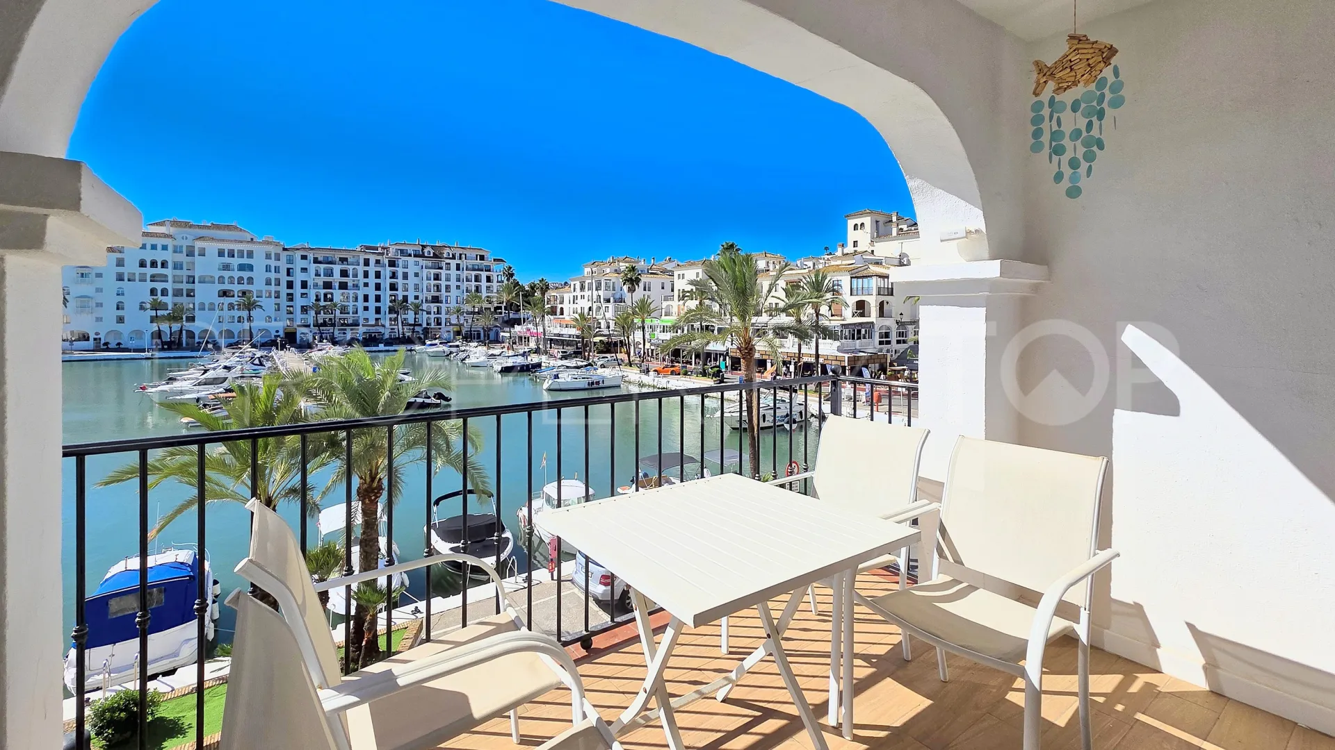 Apartamento en venta en Puerto La Duquesa