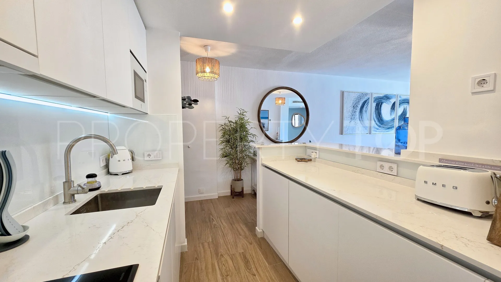 Apartamento en venta en Puerto La Duquesa