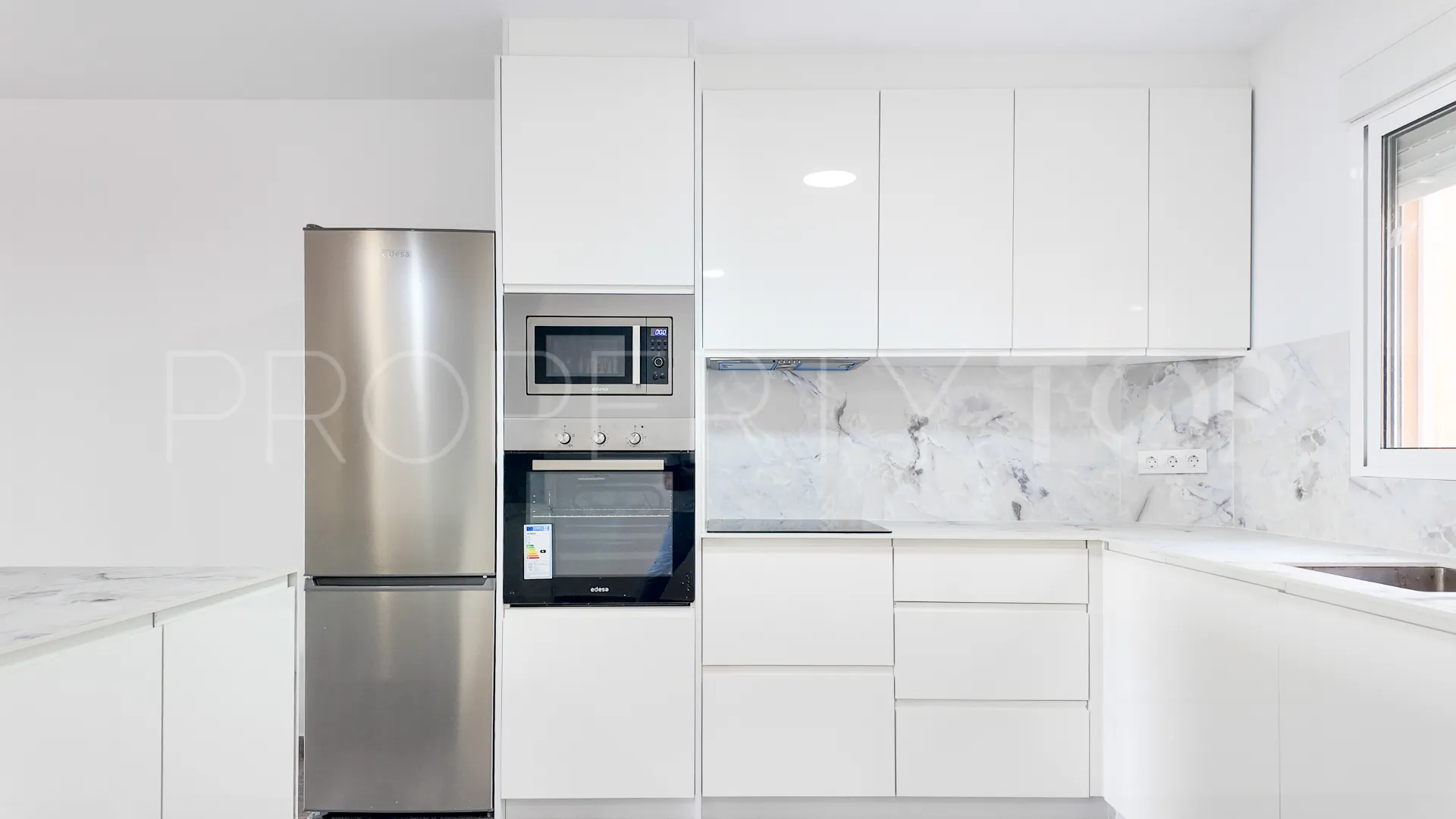 Apartamento planta baja en venta en Los Cristianos con 2 dormitorios