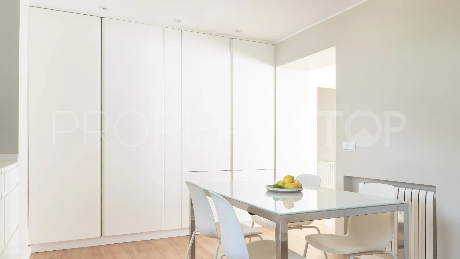 Pareado con 4 dormitorios en venta en Bendinat