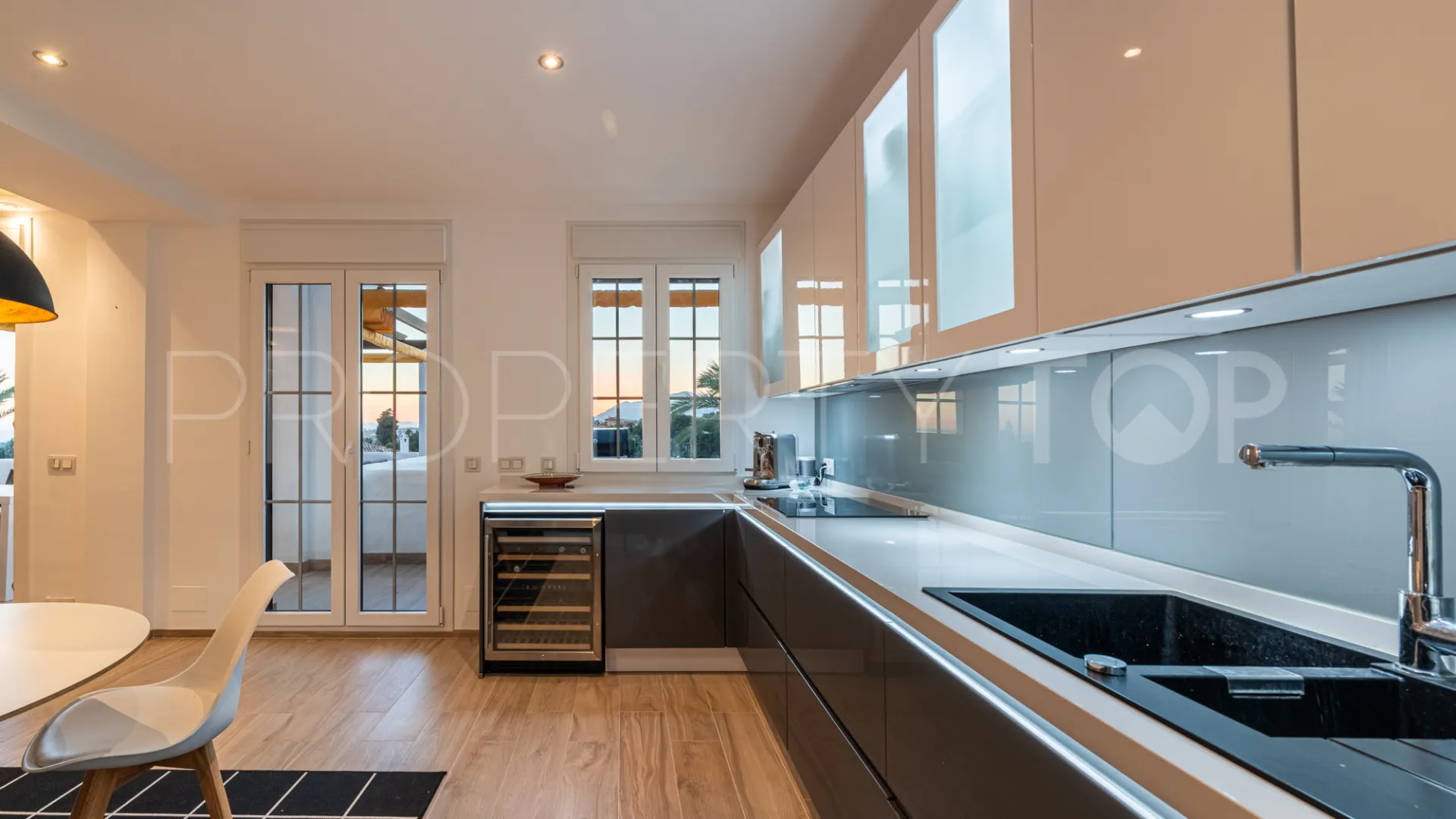 Aldea Blanca, apartamento a la venta con 3 dormitorios