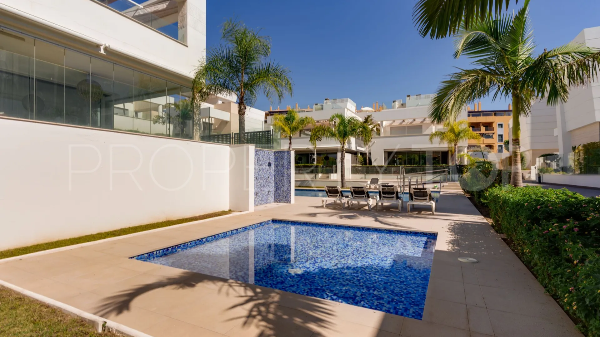 Comprar villa en Perlas del Mar