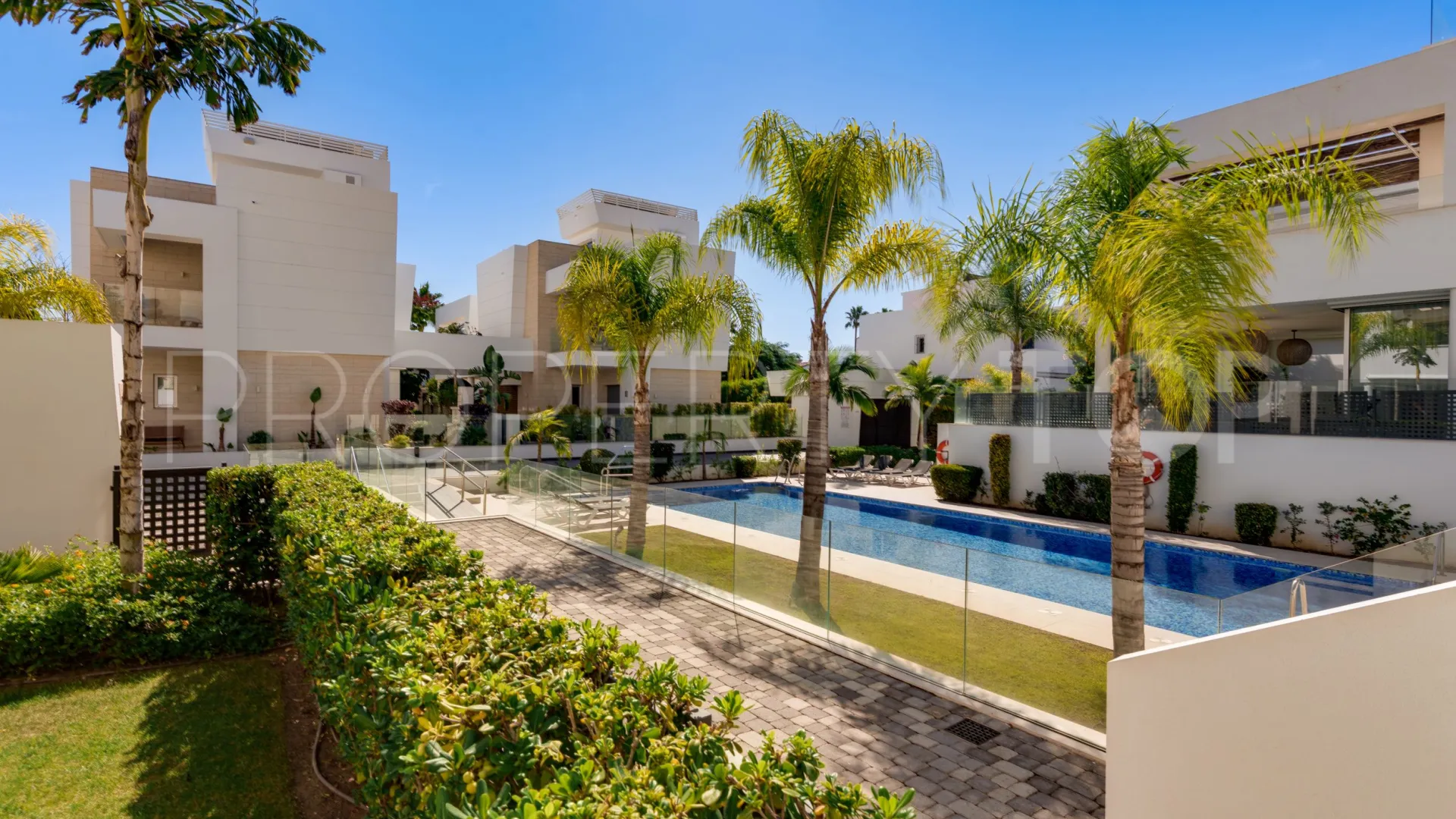Comprar villa en Perlas del Mar