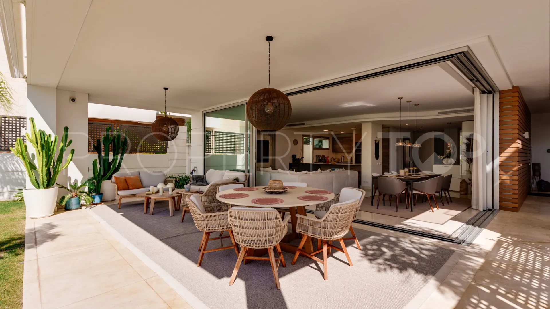 Comprar villa en Perlas del Mar