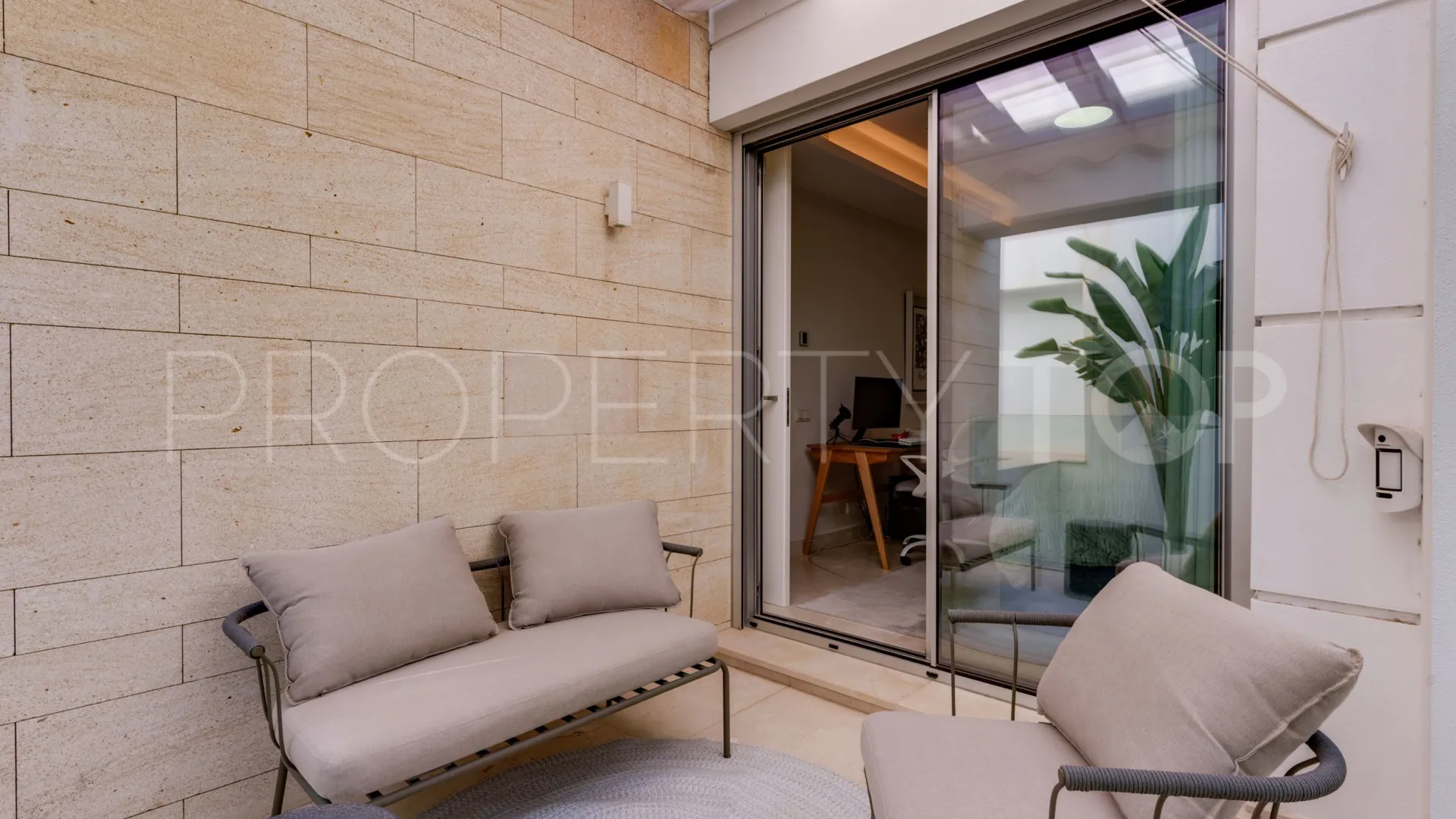 Comprar villa en Perlas del Mar