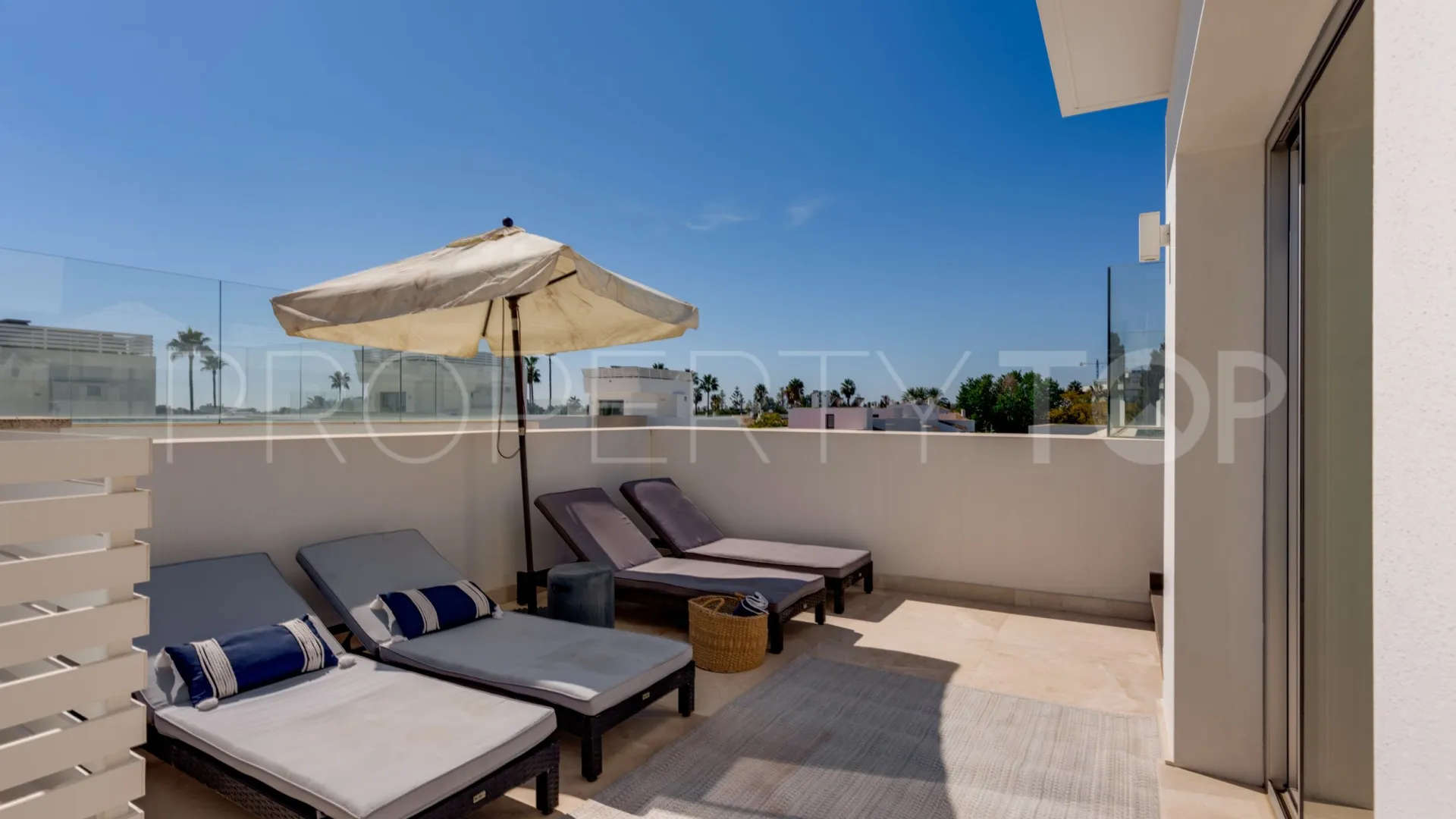 Comprar villa en Perlas del Mar