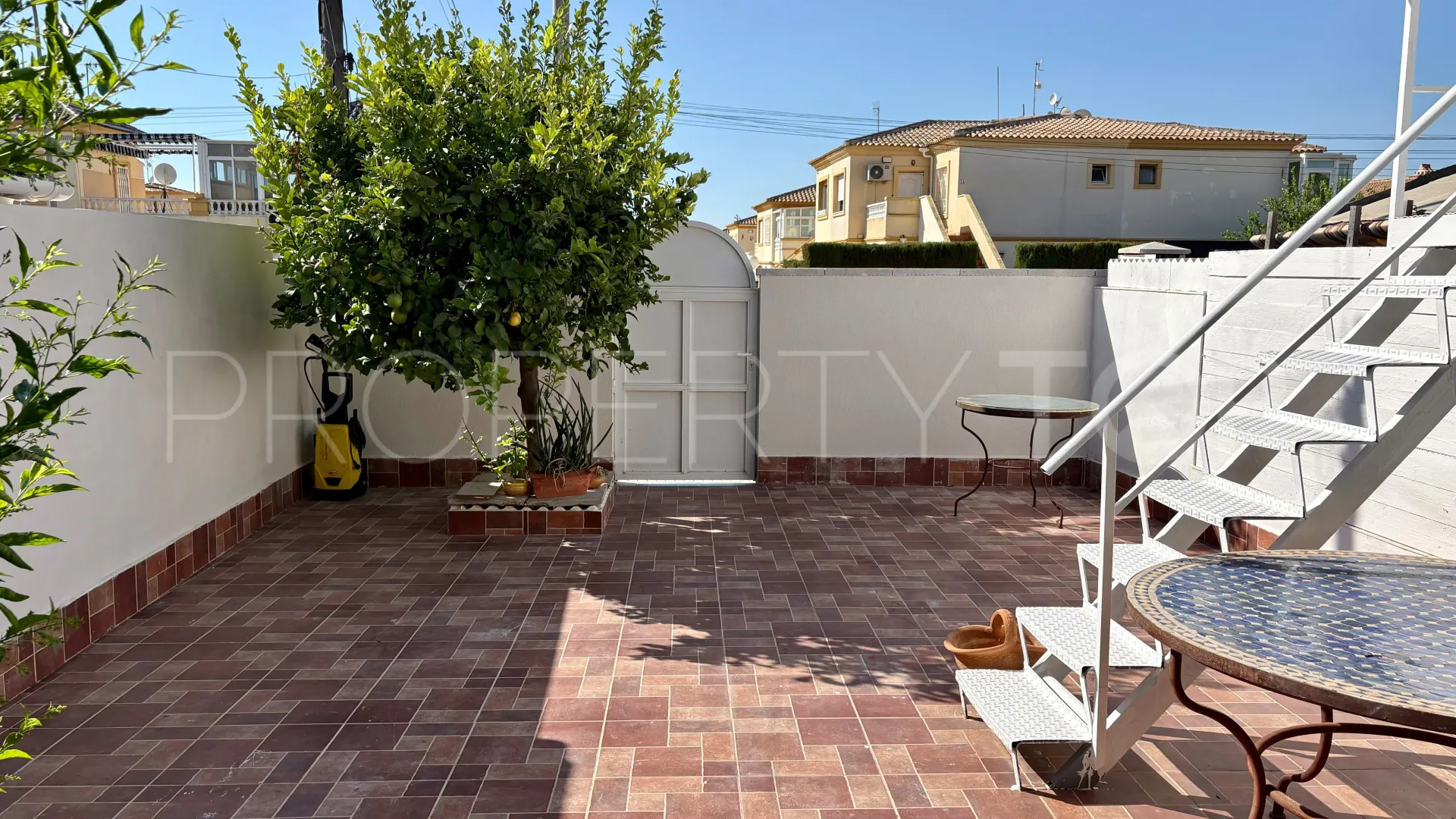 Bungalow en venta en Playa Flamenca con 3 dormitorios
