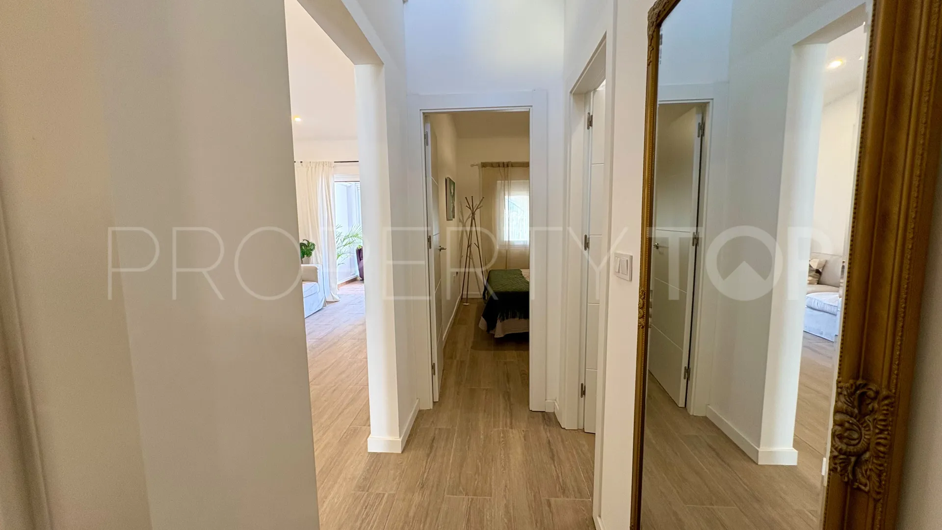 Bungalow en venta en Playa Flamenca con 3 dormitorios