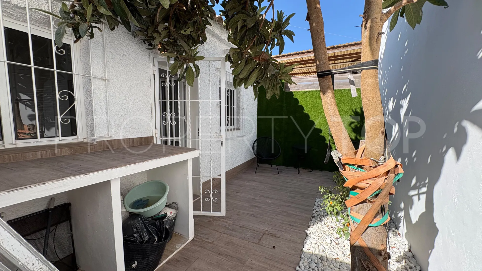 Bungalow en venta en Playa Flamenca con 3 dormitorios