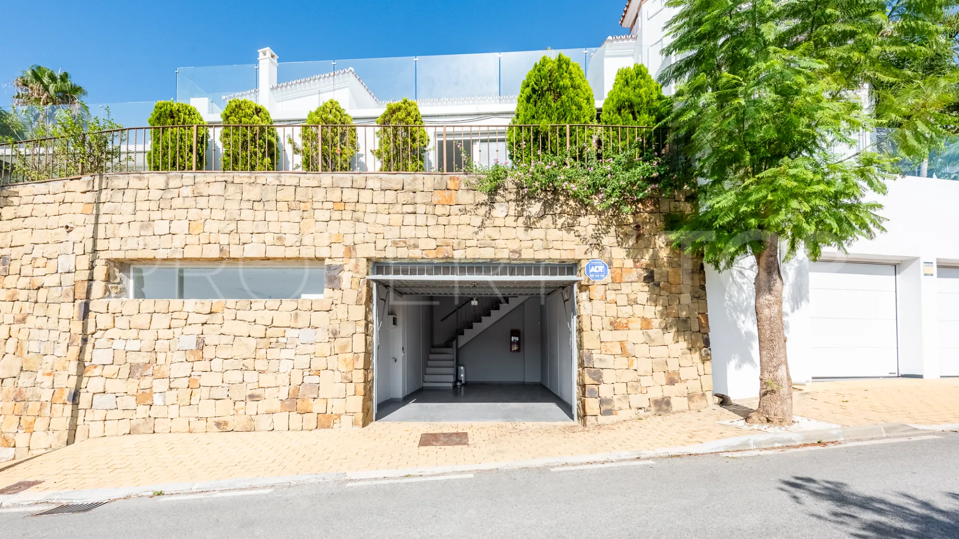 Villa for sale in La Alqueria with 5 bedrooms