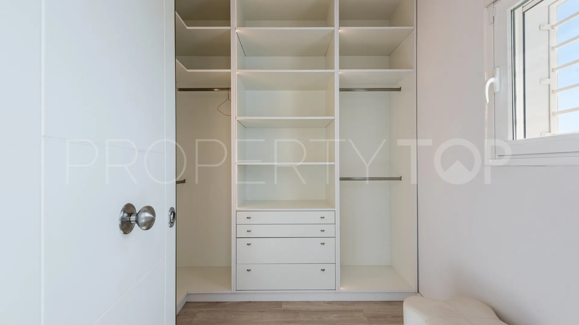 Villa for sale in La Alqueria with 5 bedrooms