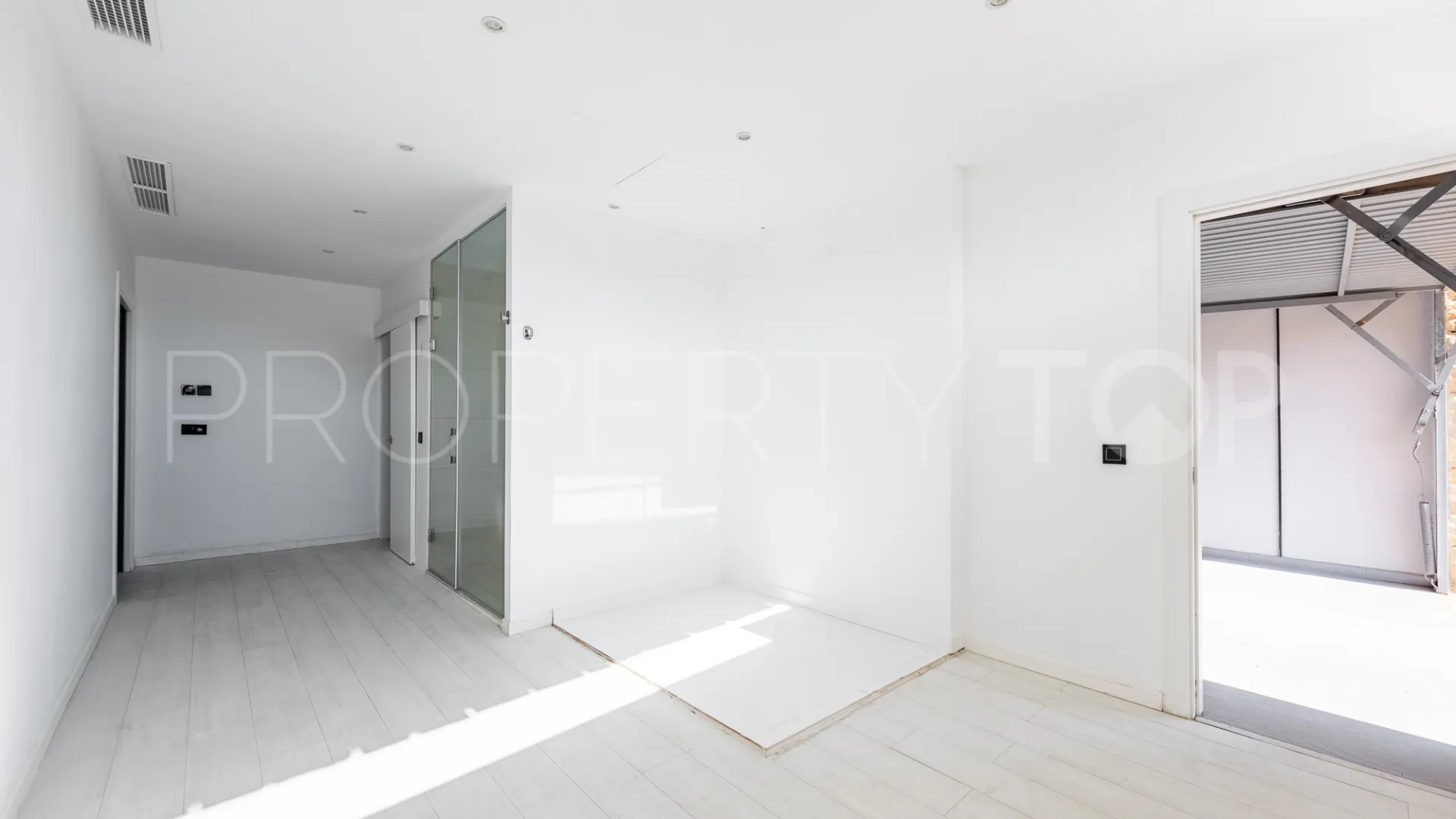 Villa for sale in La Alqueria with 5 bedrooms