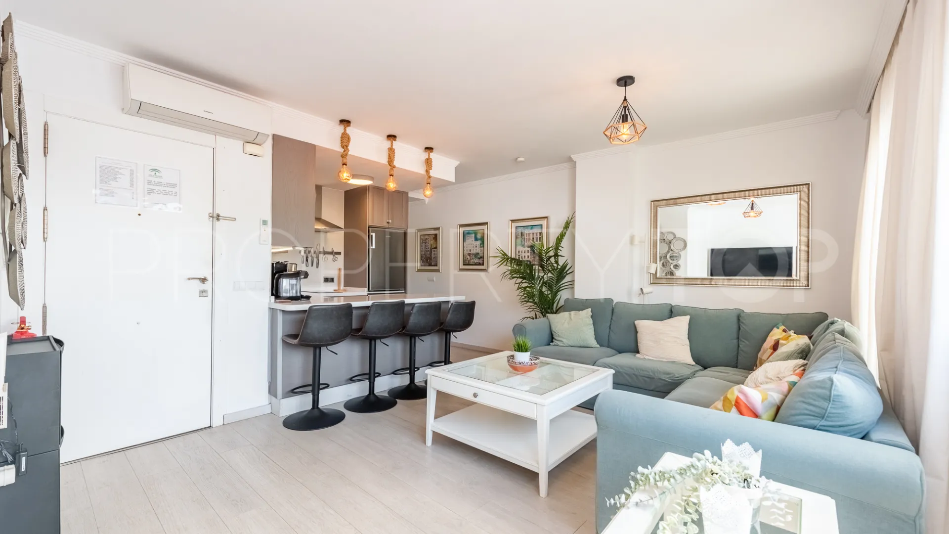 Apartamento con 2 dormitorios en venta en Cala de Mijas