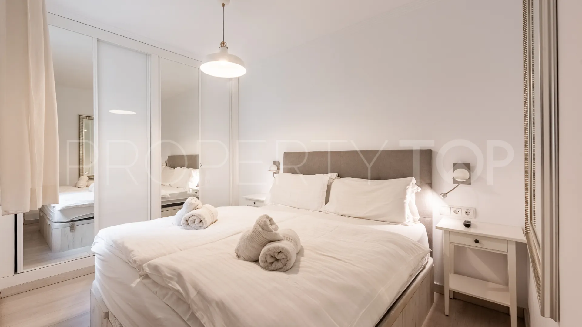Apartamento con 2 dormitorios en venta en Cala de Mijas