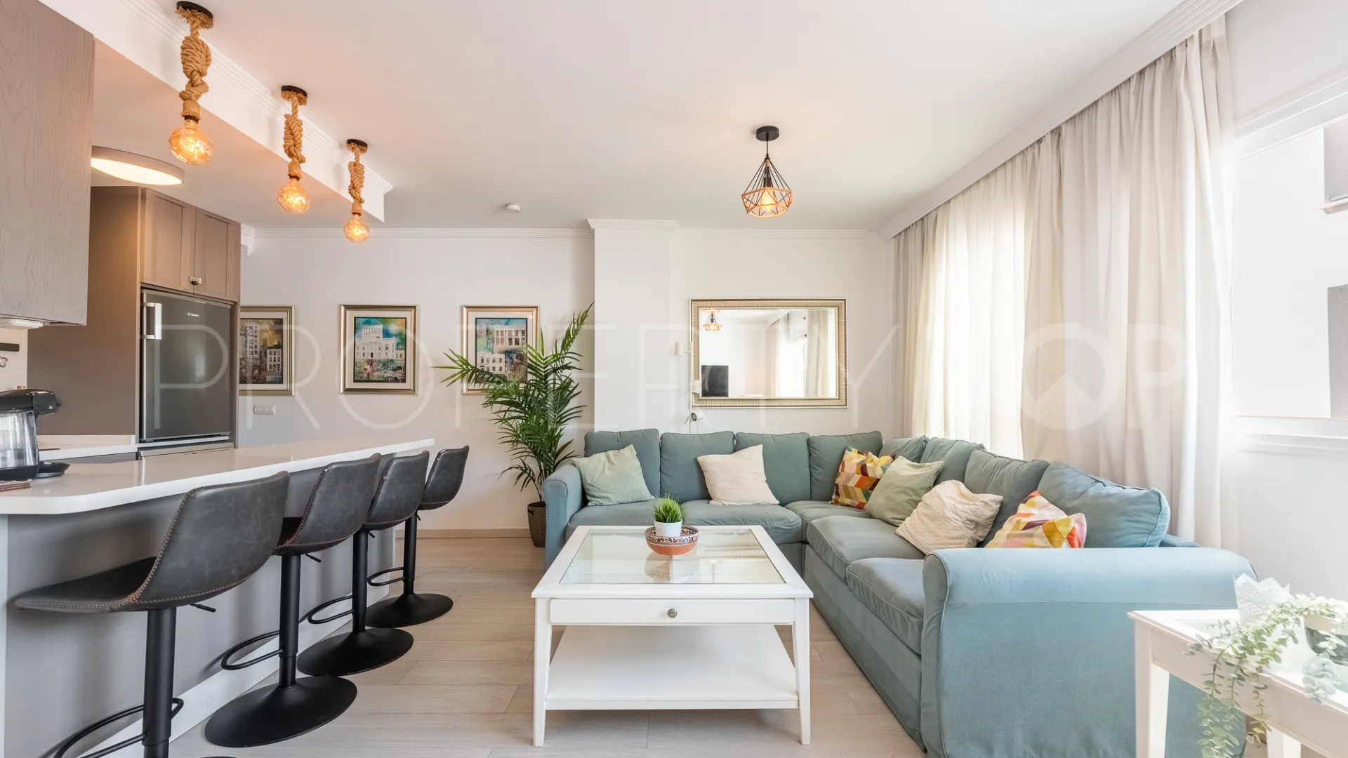Apartamento con 2 dormitorios en venta en Cala de Mijas
