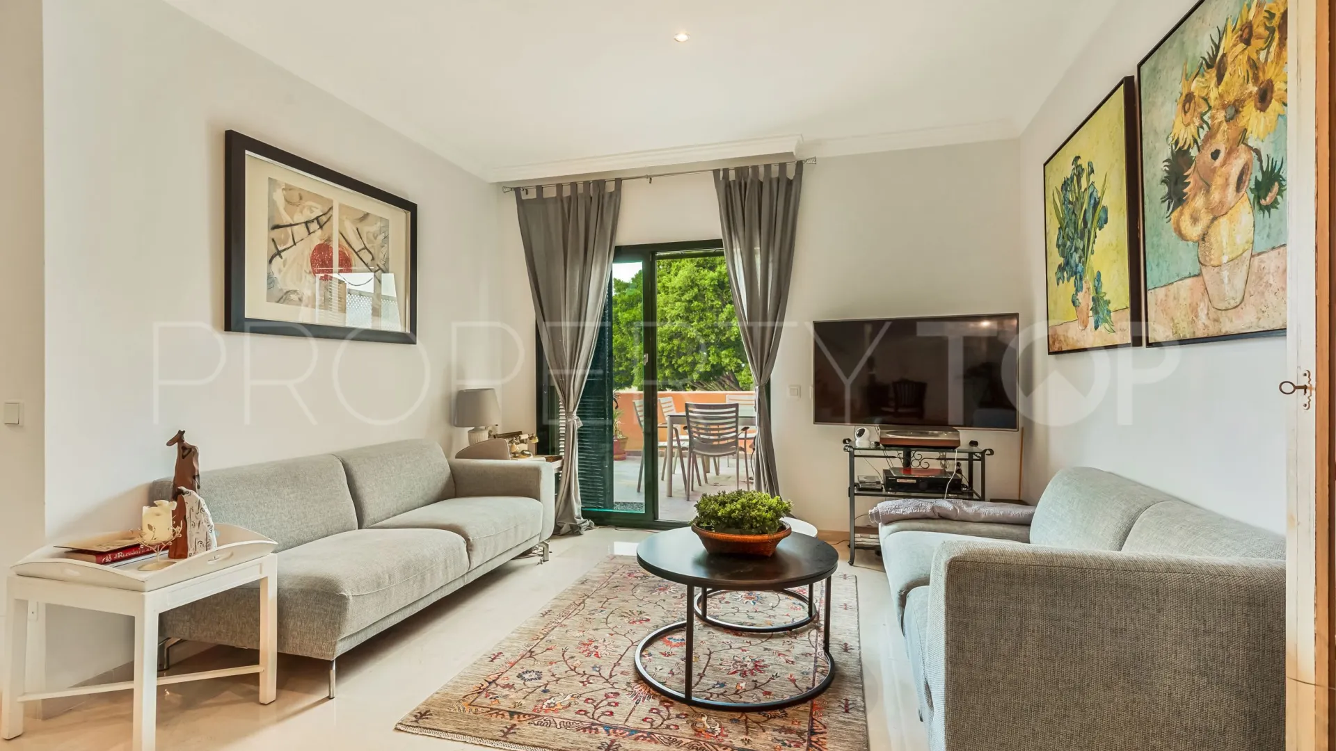 Buy Elviria duplex with 3 bedrooms