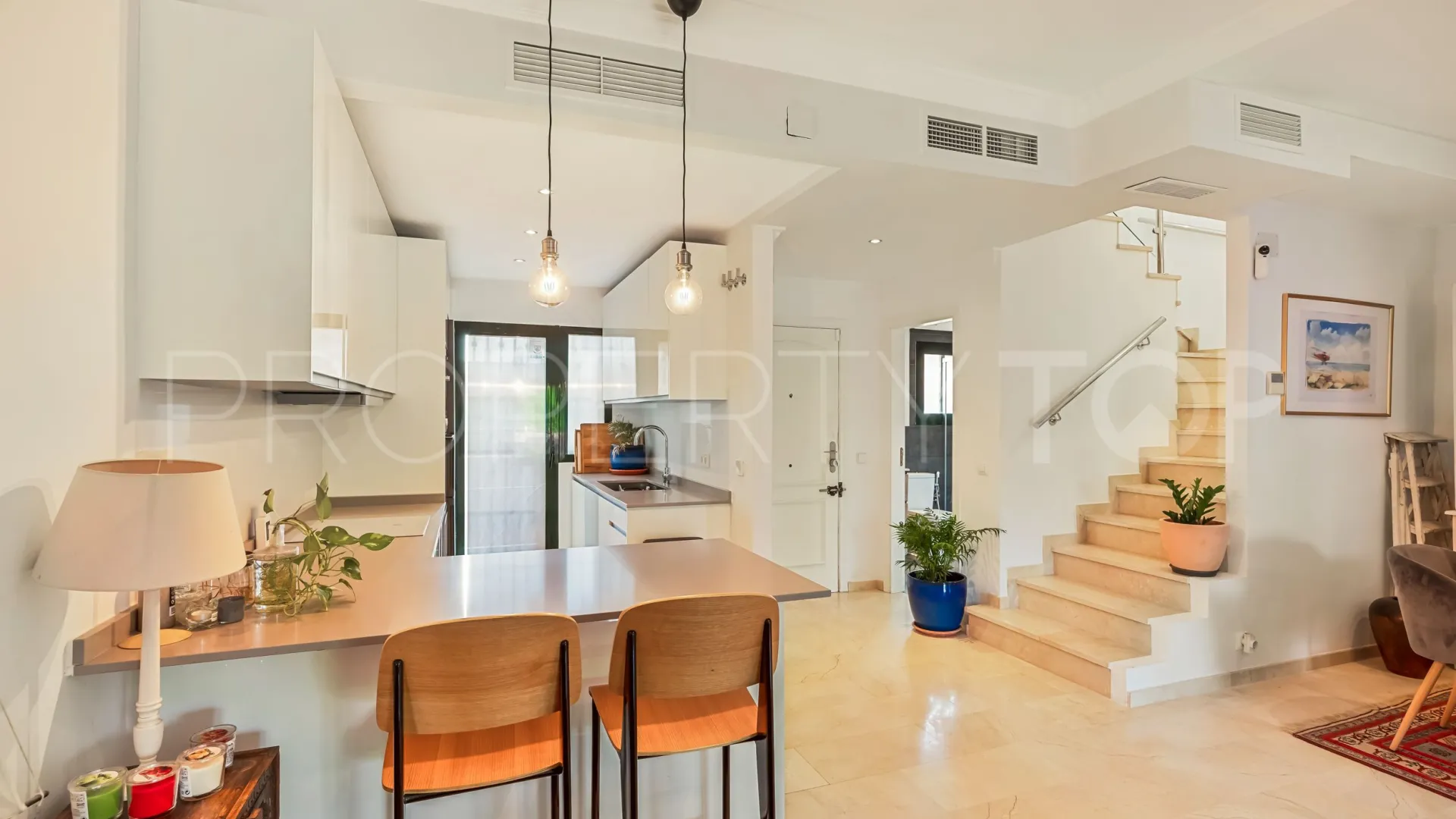Buy Elviria duplex with 3 bedrooms