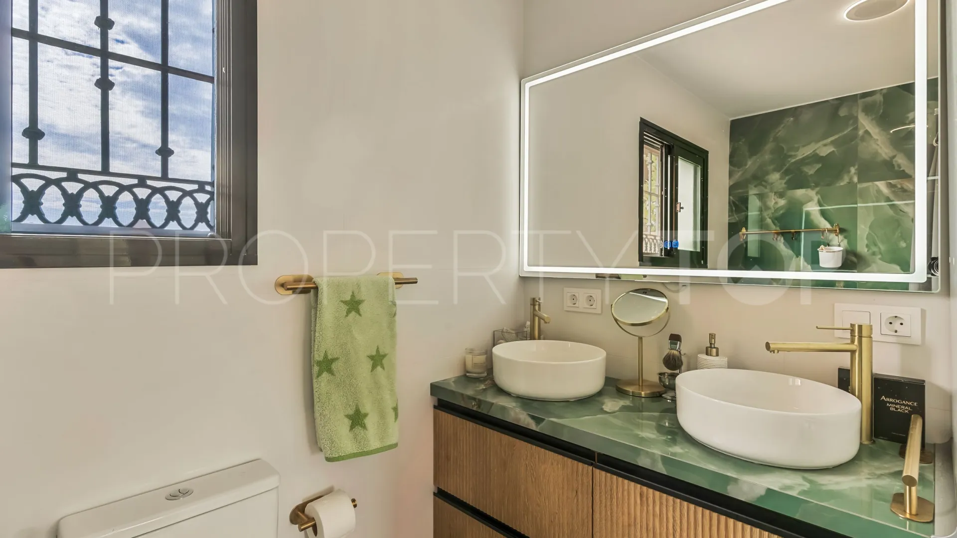 Buy Elviria duplex with 3 bedrooms