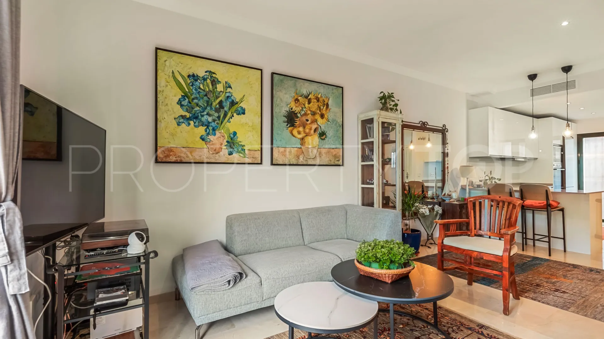 Buy Elviria duplex with 3 bedrooms