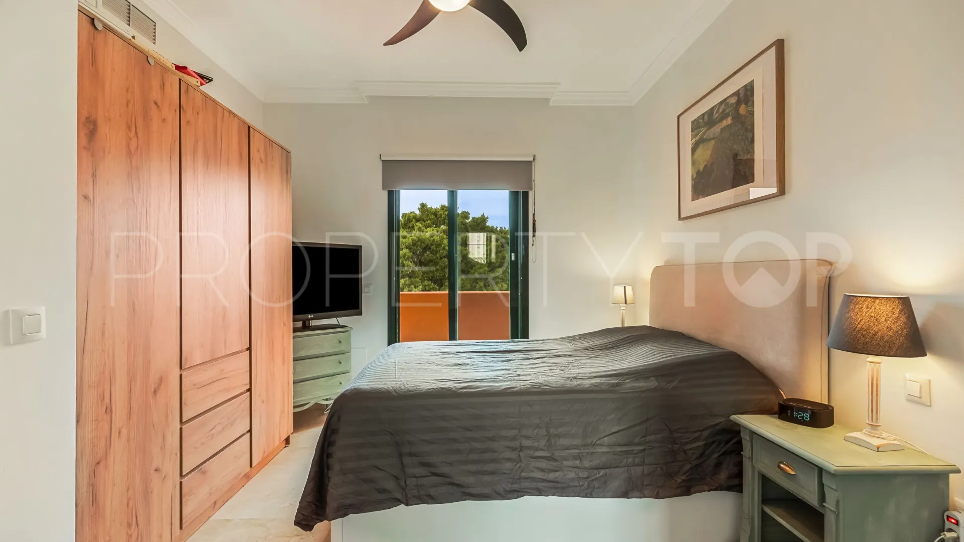 Buy Elviria duplex with 3 bedrooms