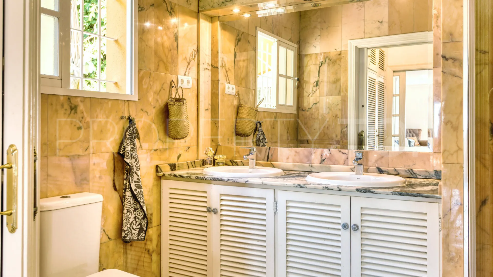 For sale villa in Torremuelle with 5 bedrooms