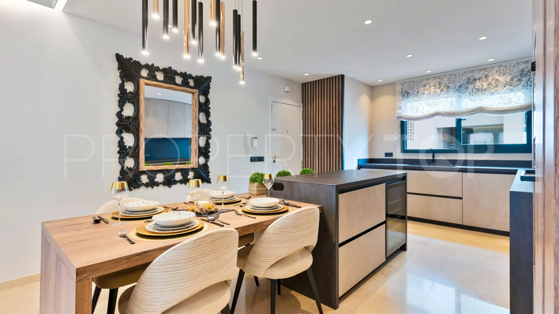 3 bedrooms penthouse for sale in Marbella Centro