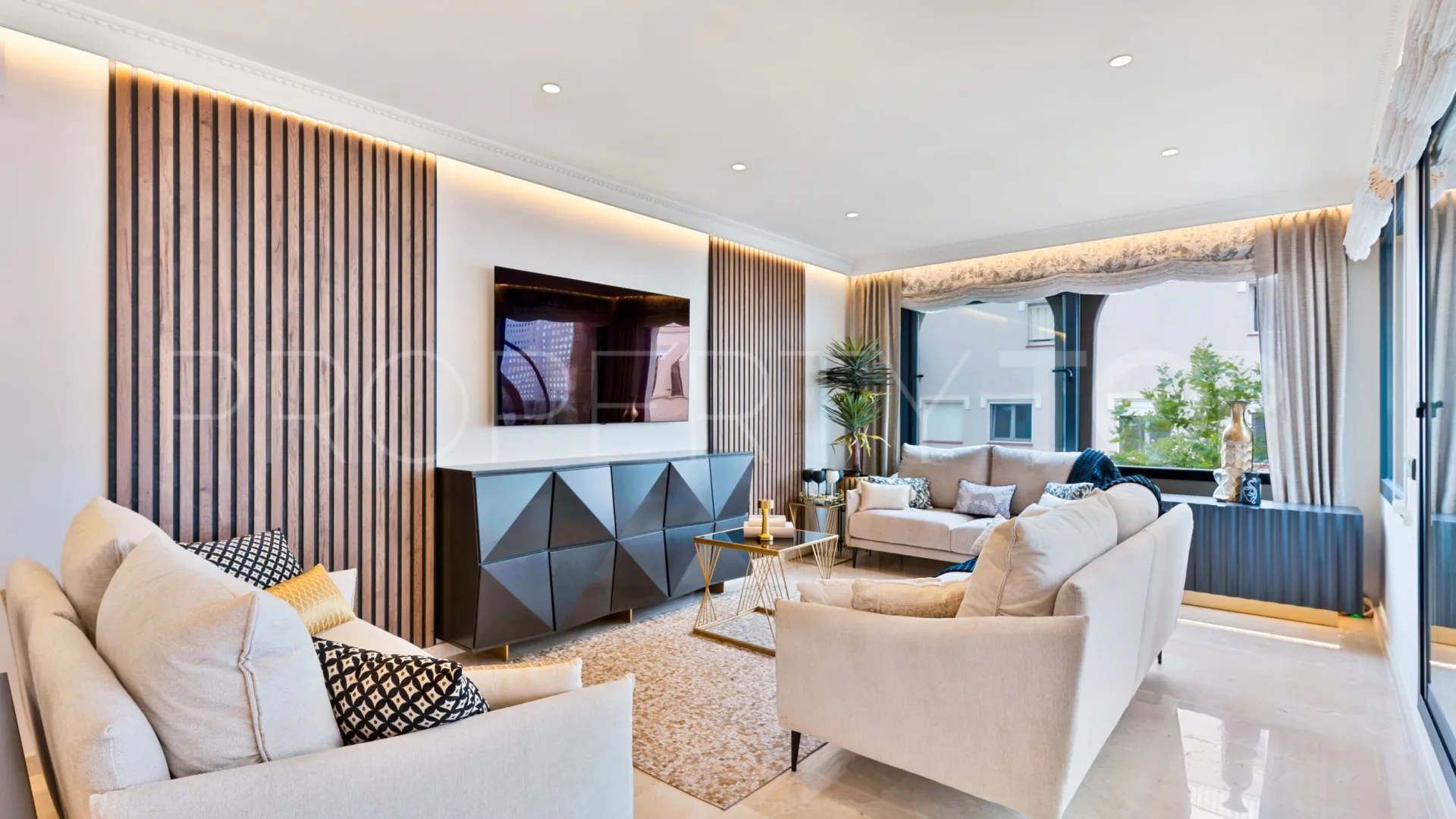 3 bedrooms penthouse for sale in Marbella Centro