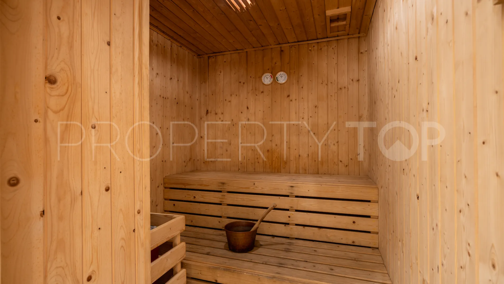 Semi detached villa in Meisho Hills for sale