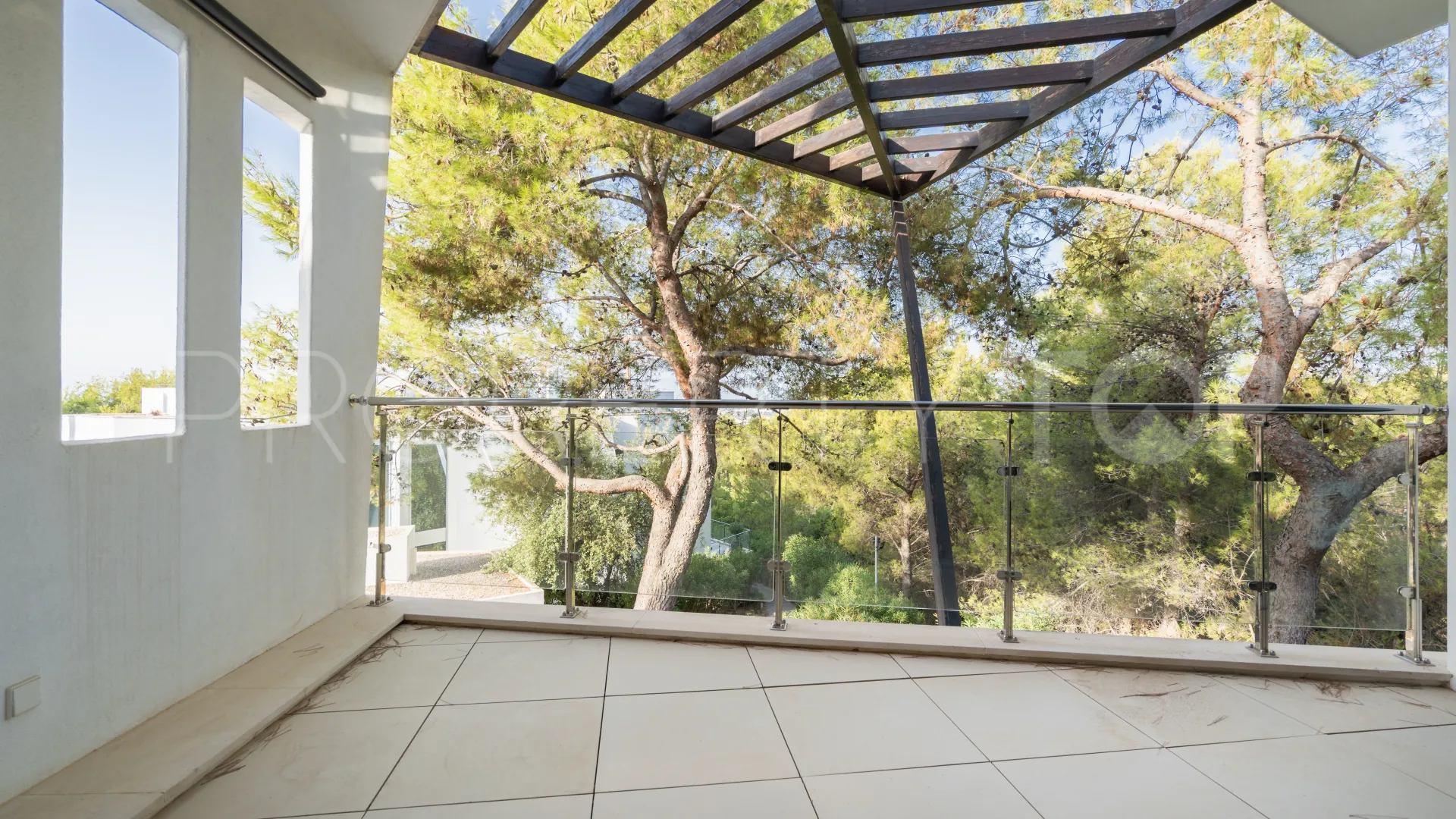 Semi detached villa in Meisho Hills for sale