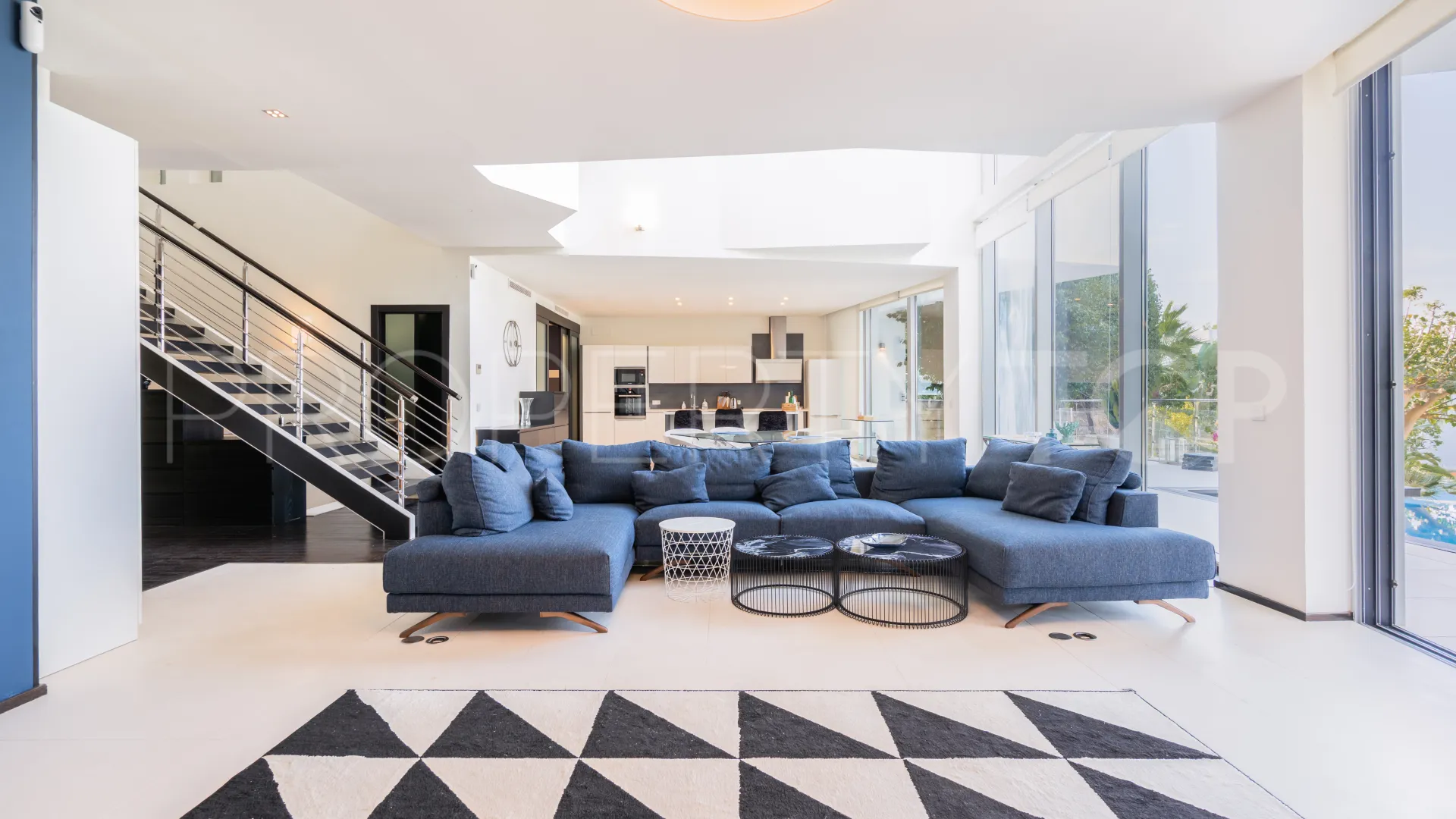 Semi detached villa in Meisho Hills for sale