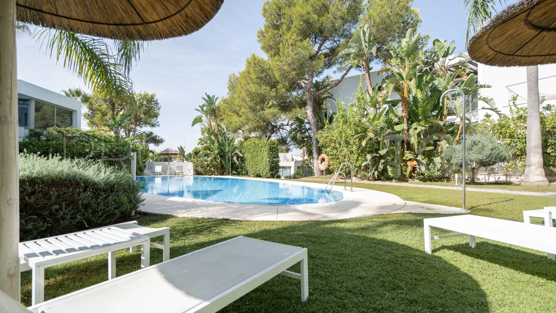 Semi detached villa in Meisho Hills for sale
