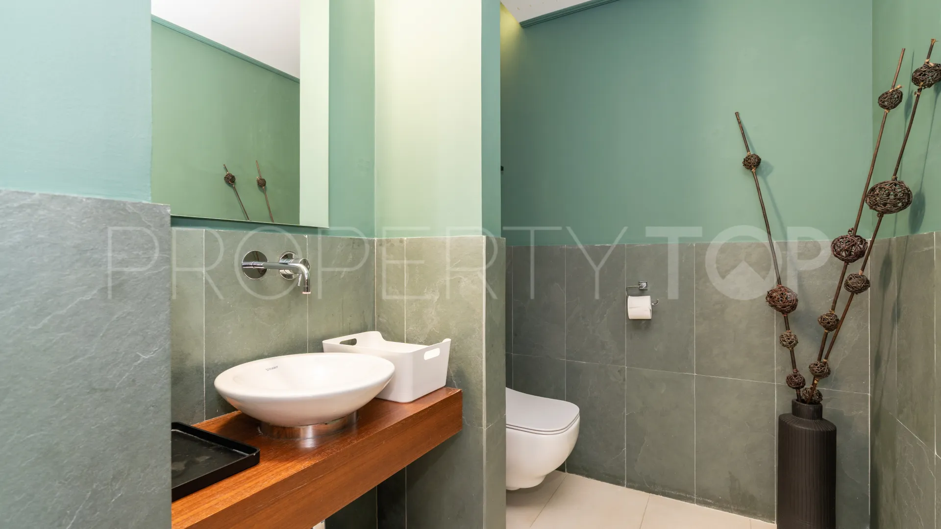 Semi detached villa in Meisho Hills for sale